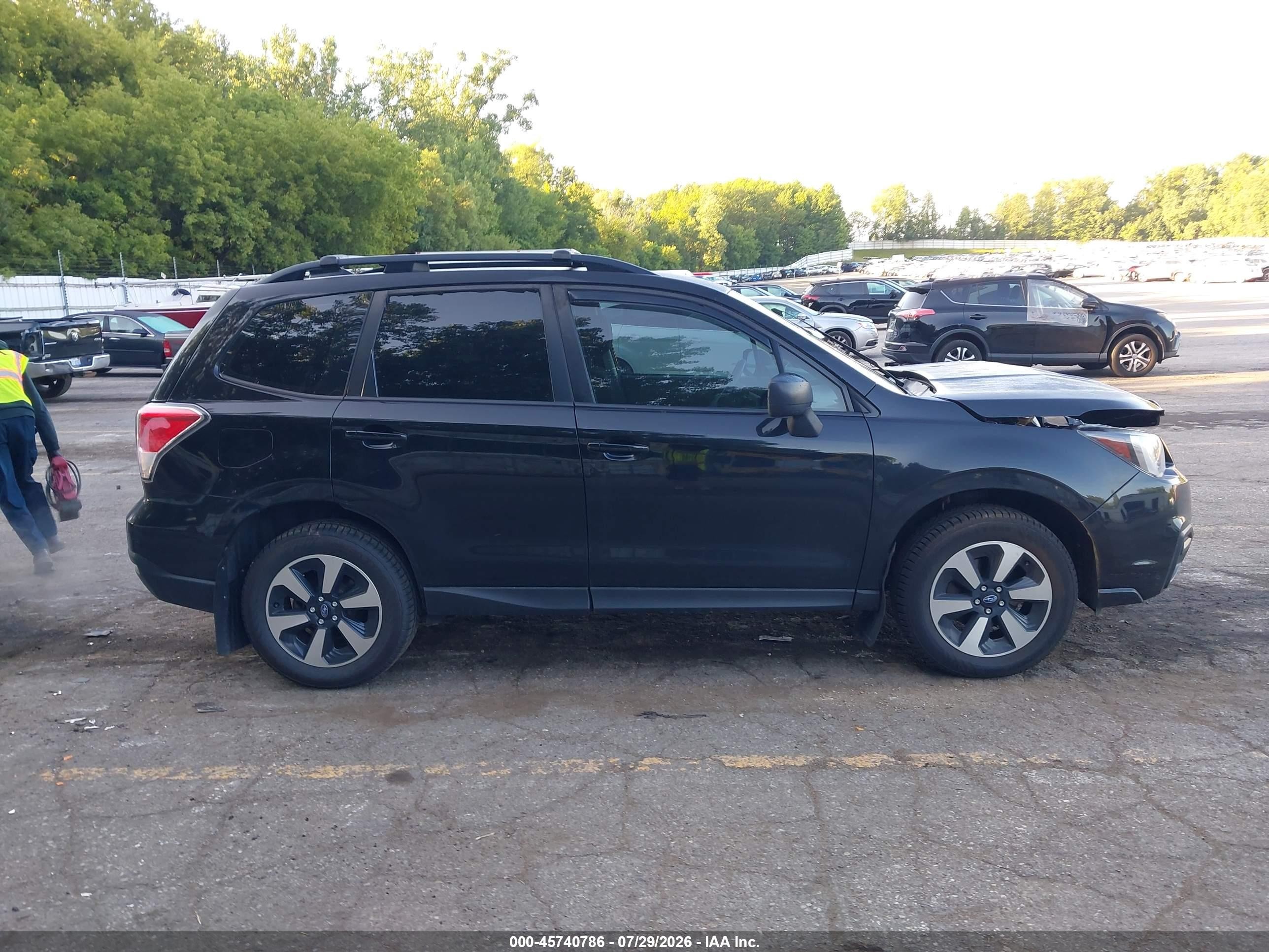 2018 Subaru Forester 2.5i Black vin: JF2SJABC4JH535887