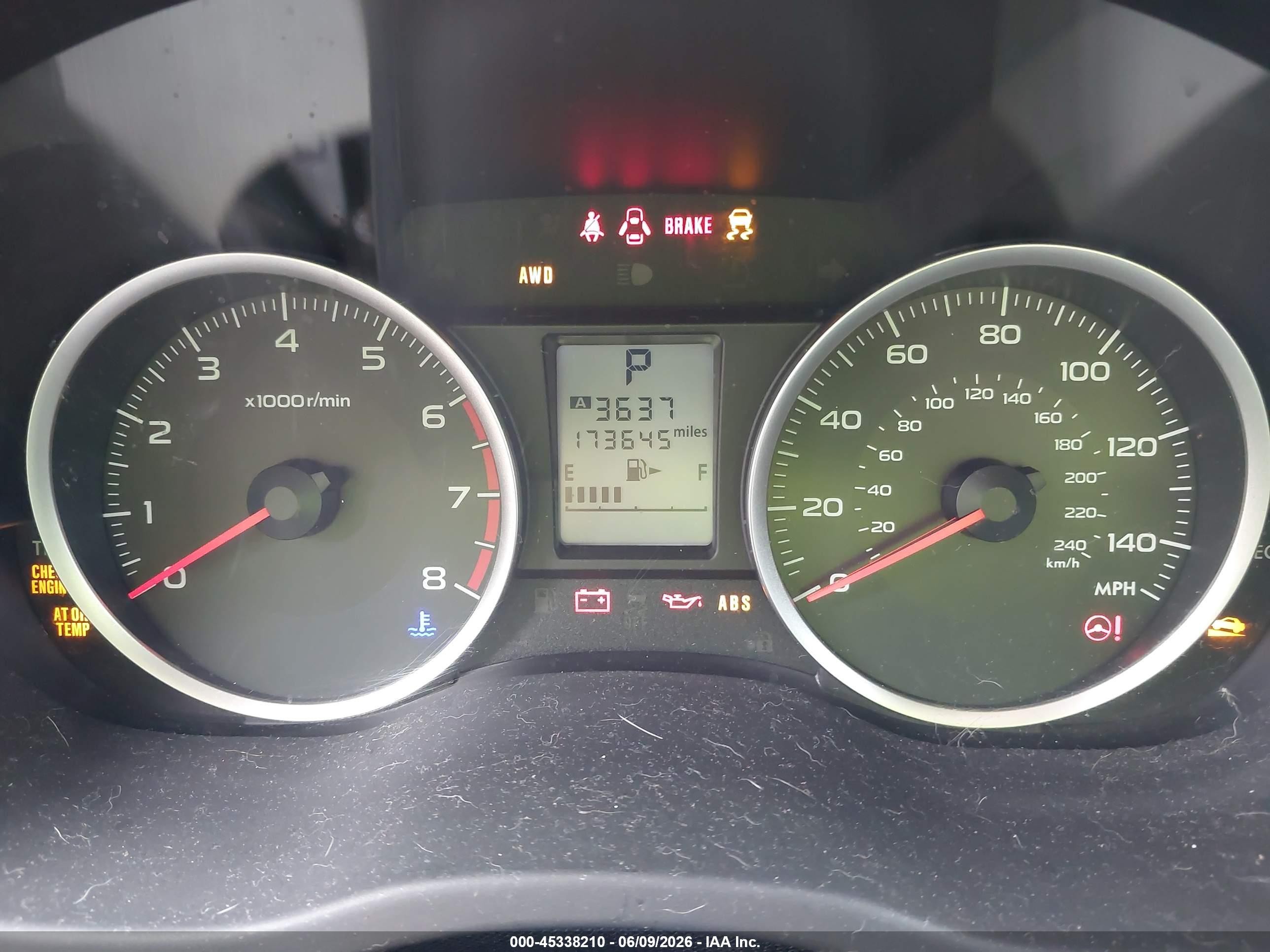 2015 Subaru Forester 2.5i Silver vin: JF2SJABC5FH460172