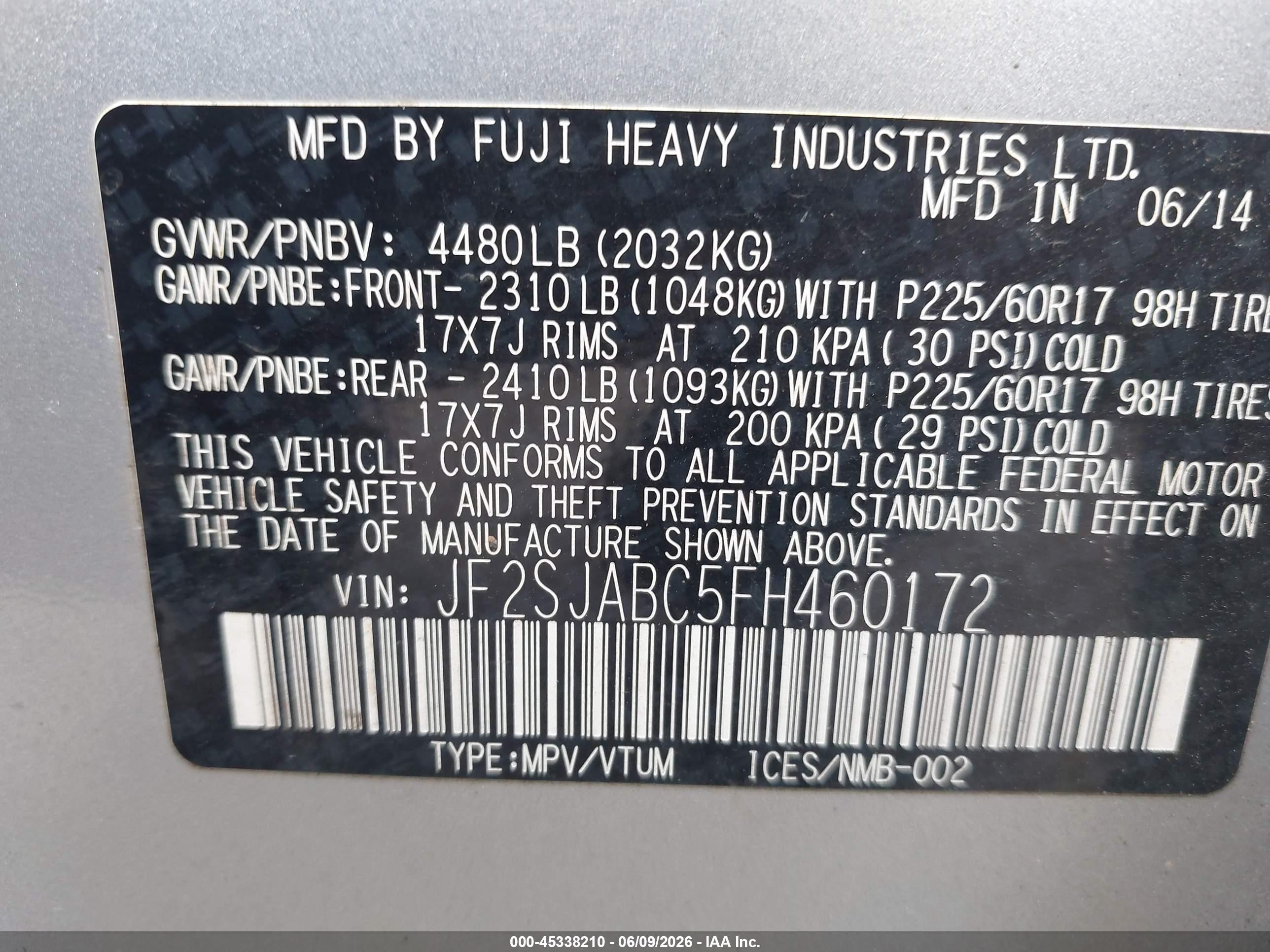 2015 Subaru Forester 2.5i Silver vin: JF2SJABC5FH460172
