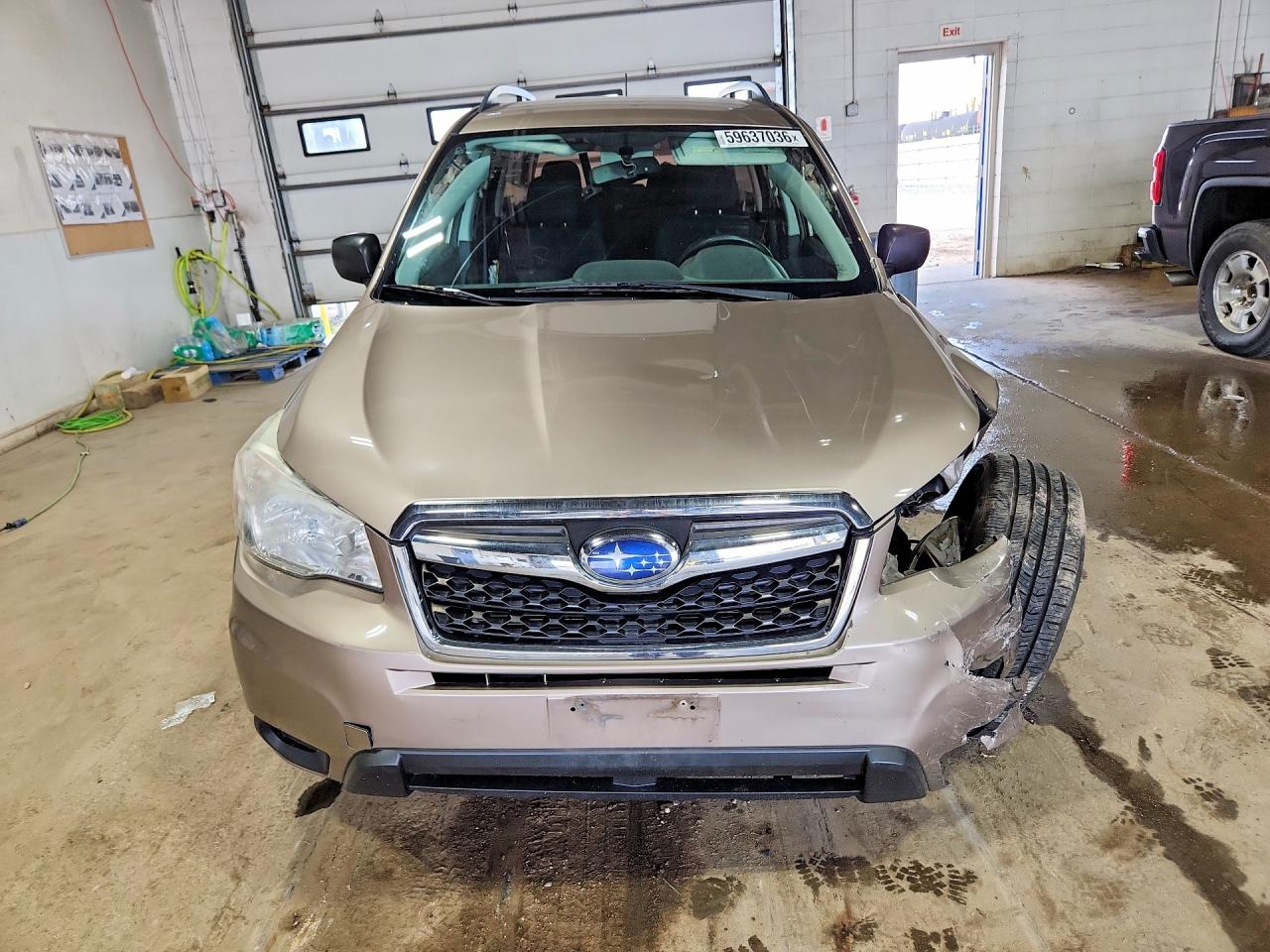 2015 Subaru Forester 2.5i Tan vin: JF2SJABC5FH483533