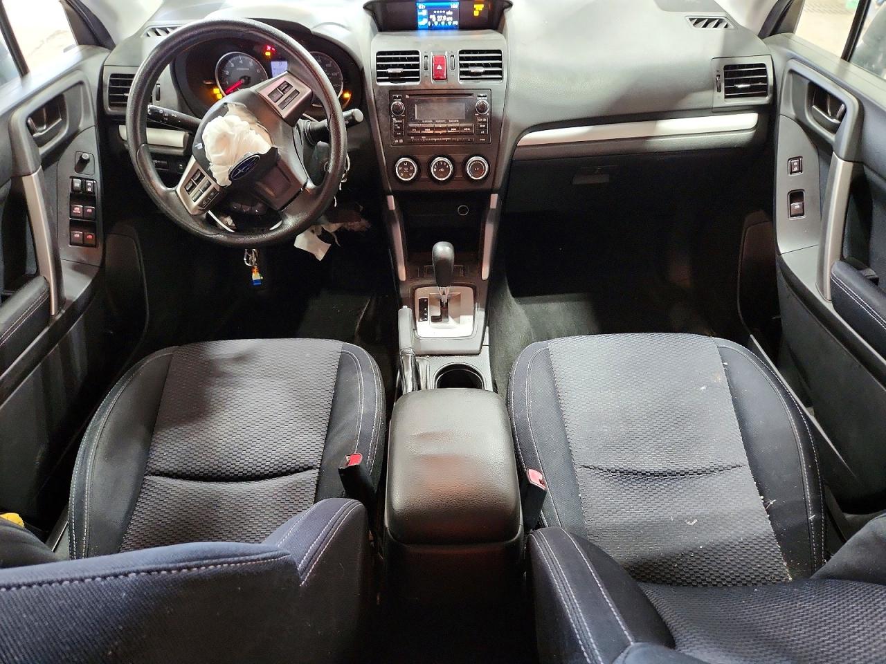 2015 Subaru Forester 2.5i Tan vin: JF2SJABC5FH483533