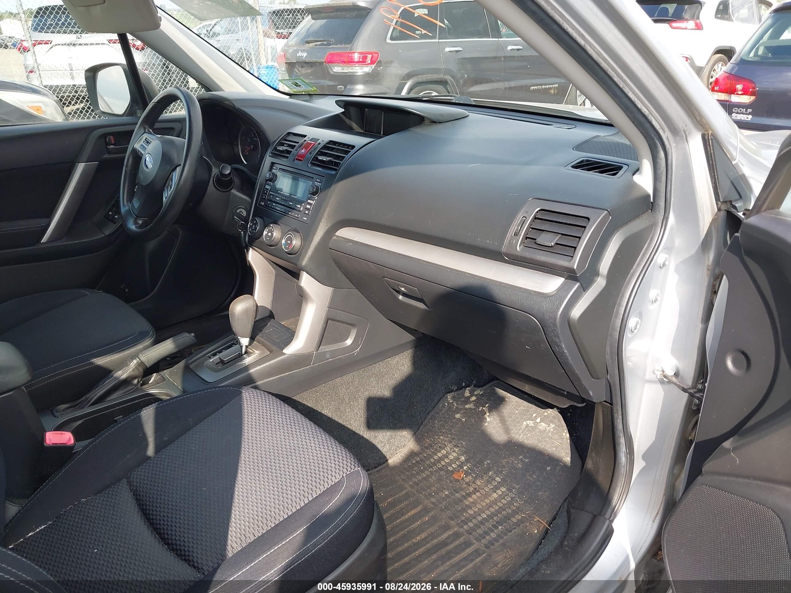 2015 Subaru Forester 2.5i Silver vin: JF2SJABC5FH527918