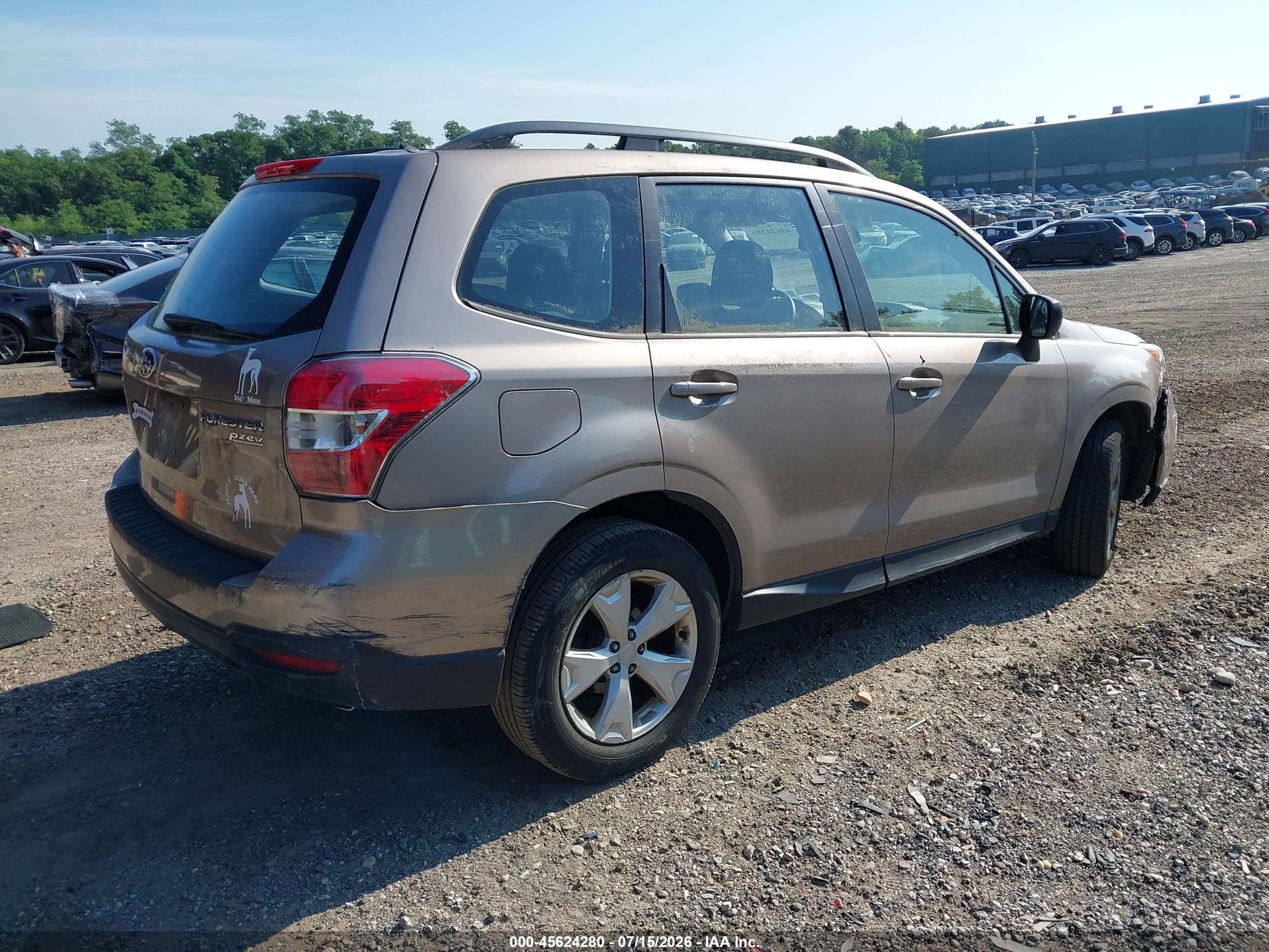 2015 Subaru Forester 2.5i Бежевый vin: JF2SJABC5FH545562
