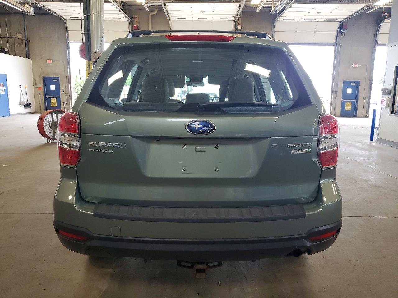 2015 Subaru Forester 2.5i Зеленый vin: JF2SJABC5FH596110