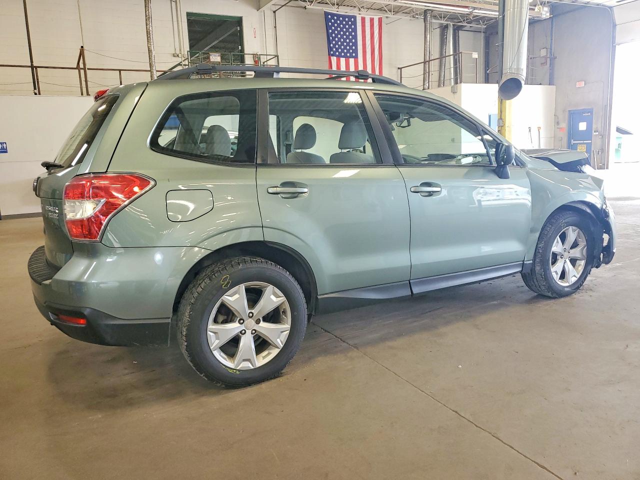 2015 Subaru Forester 2.5i Зеленый vin: JF2SJABC5FH596110