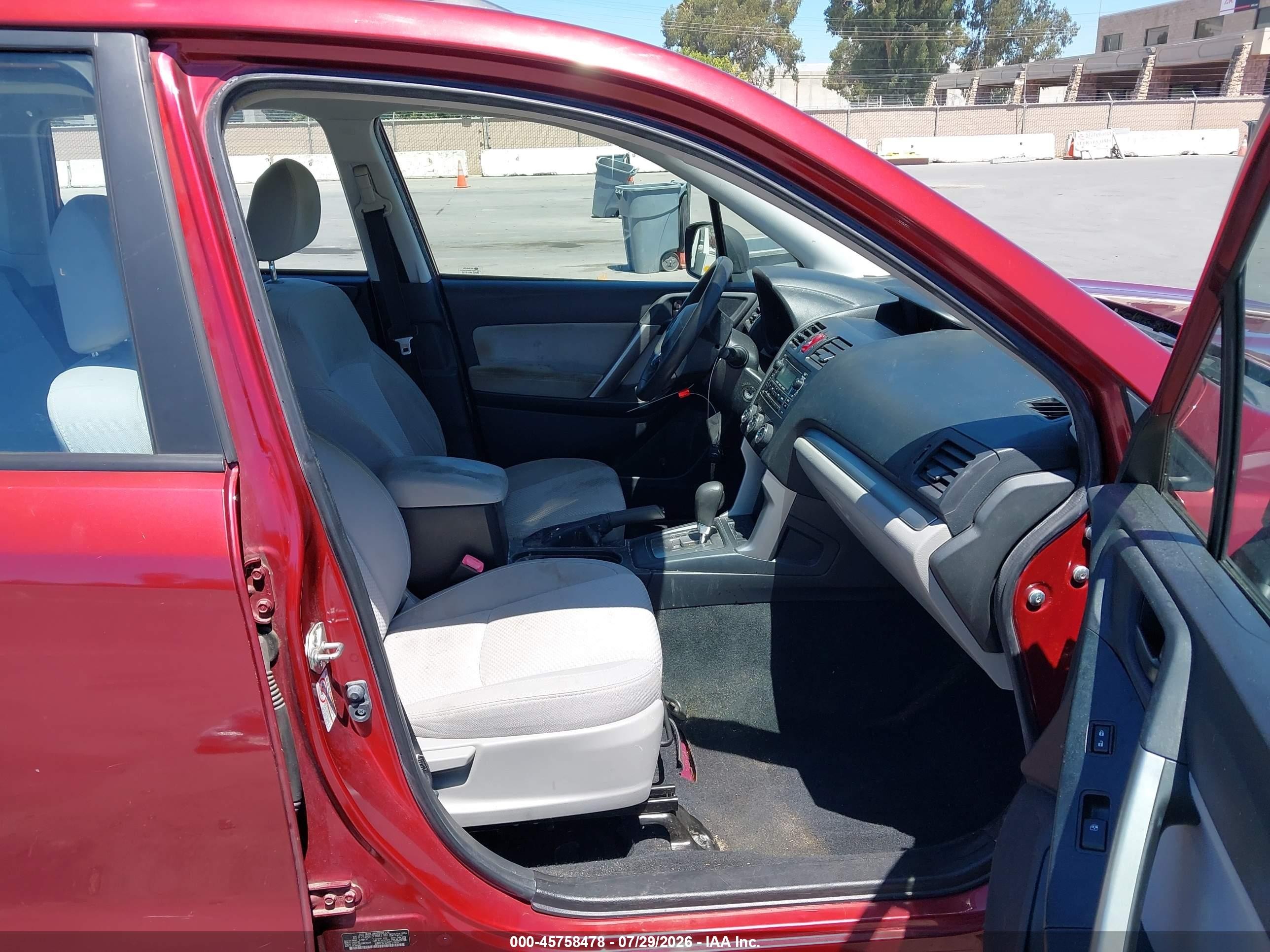 2015 Subaru Forester 2.5i Maroon vin: JF2SJABC5FH841780