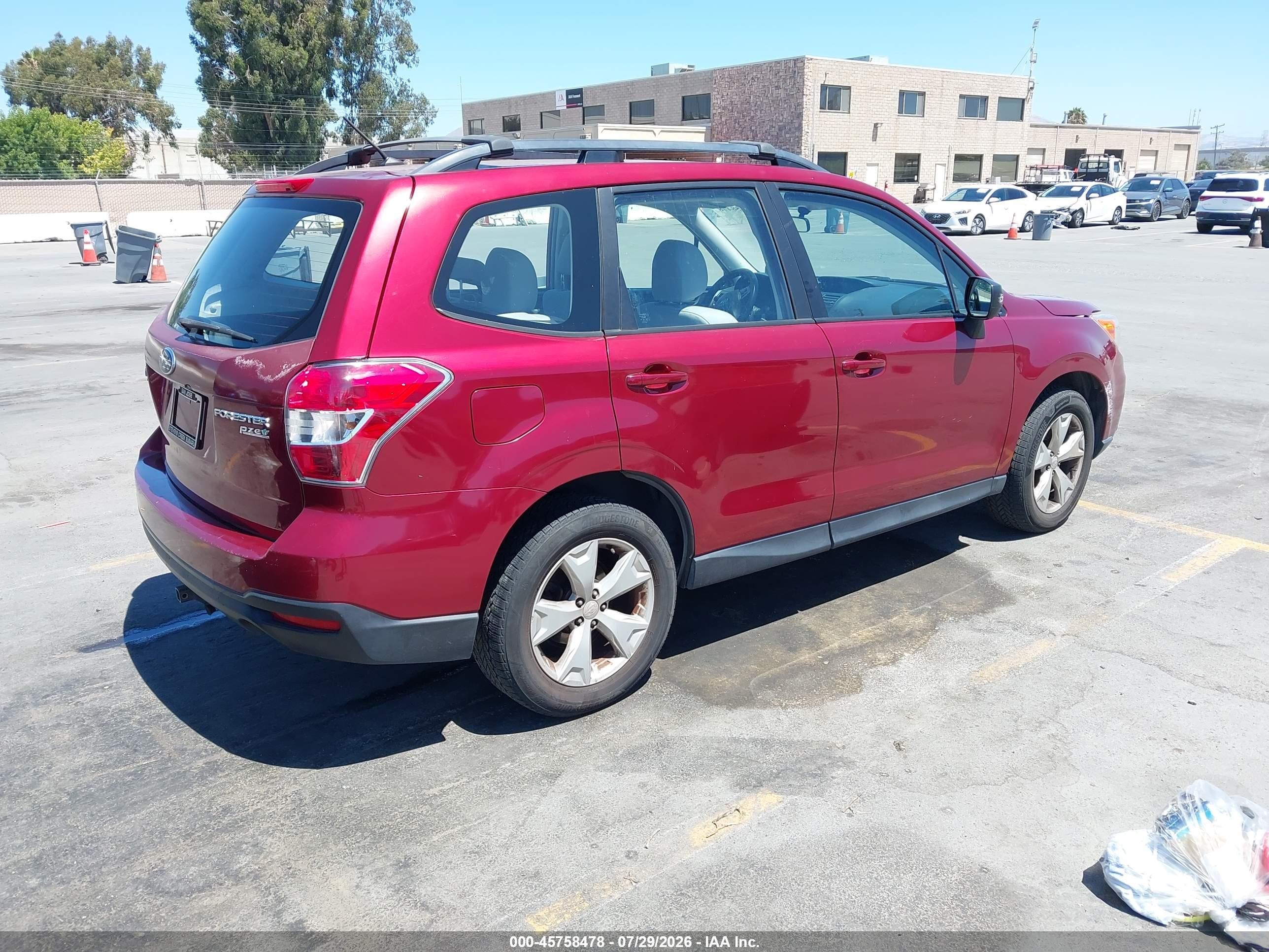 2015 Subaru Forester 2.5i Maroon vin: JF2SJABC5FH841780