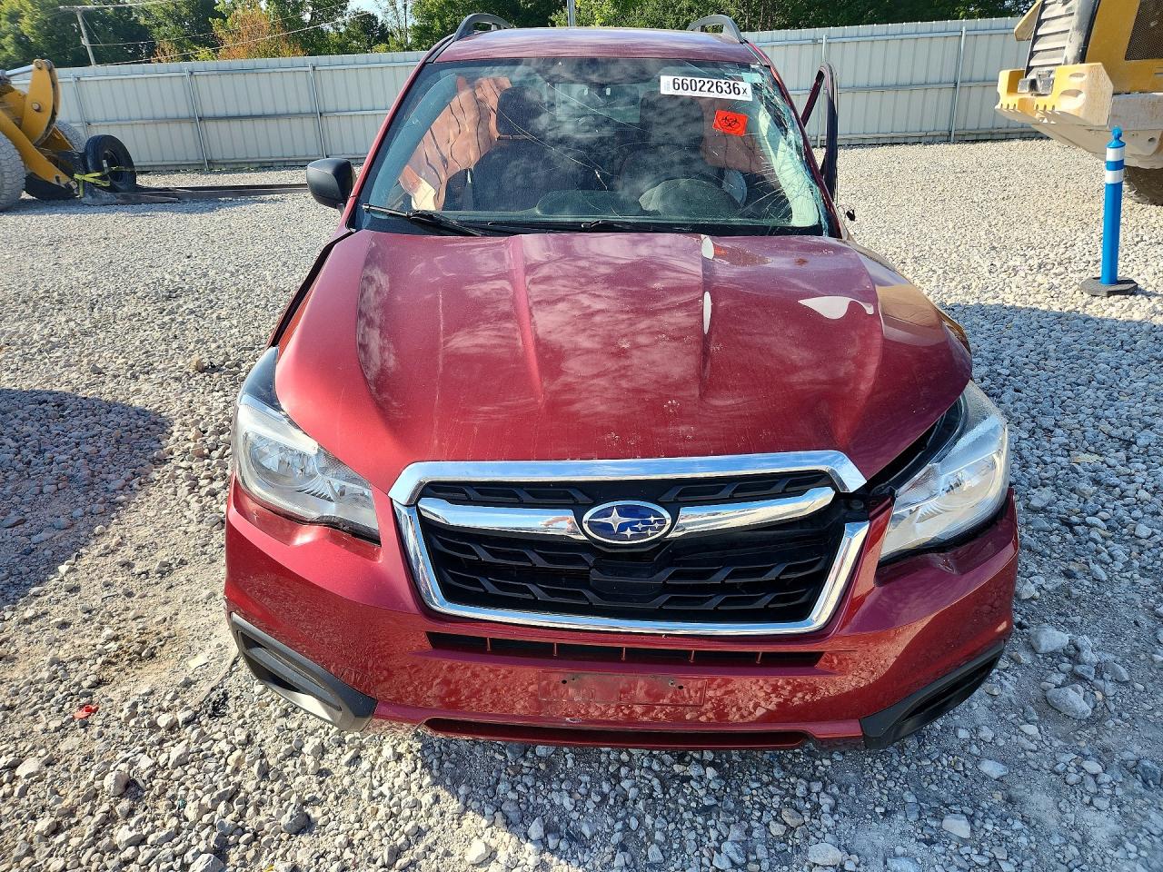2017 Subaru Forester 2.5i Red vin: JF2SJABC5HH457582