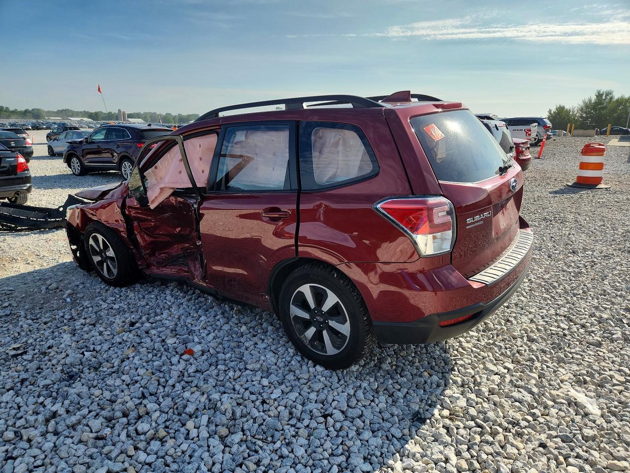 2017 Subaru Forester 2.5i Red vin: JF2SJABC5HH457582