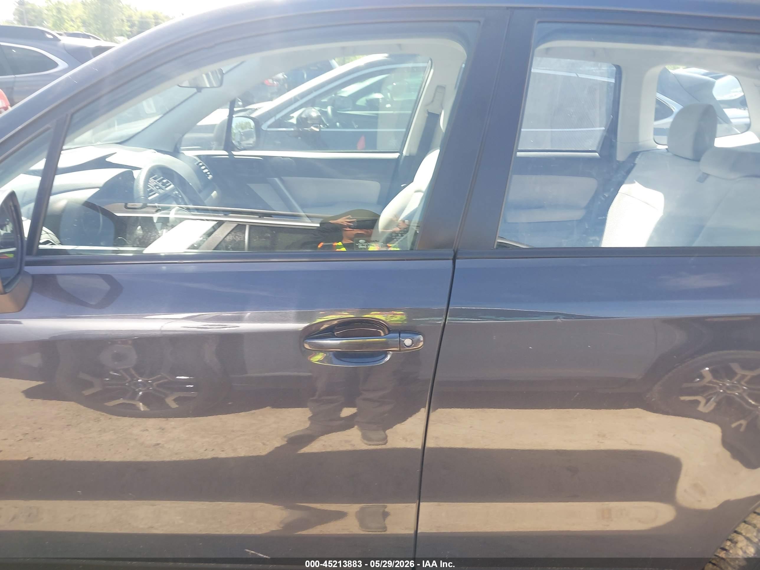 2018 Subaru Forester 2.5i Gray vin: JF2SJABC5JH400420