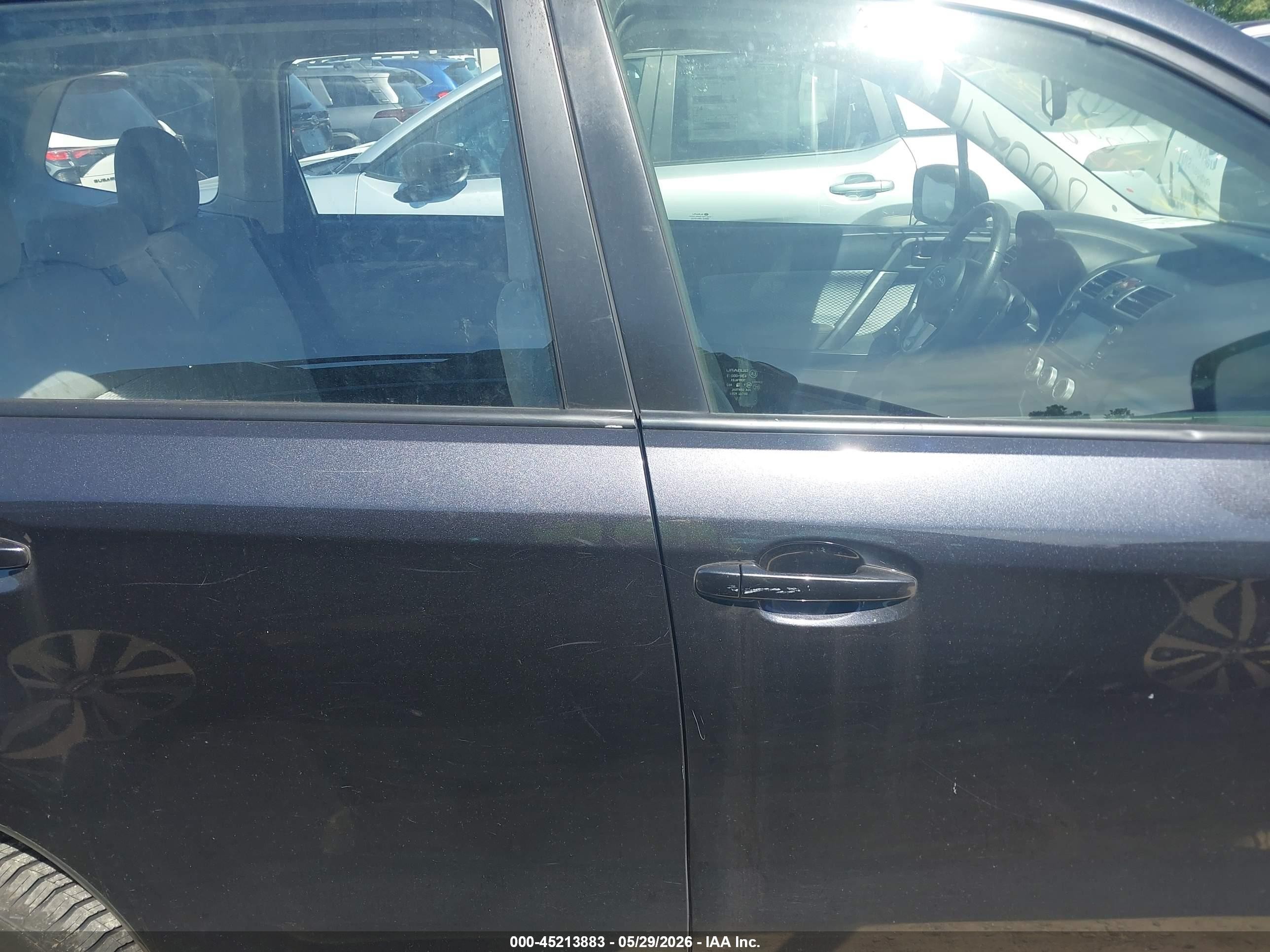 2018 Subaru Forester 2.5i Gray vin: JF2SJABC5JH400420