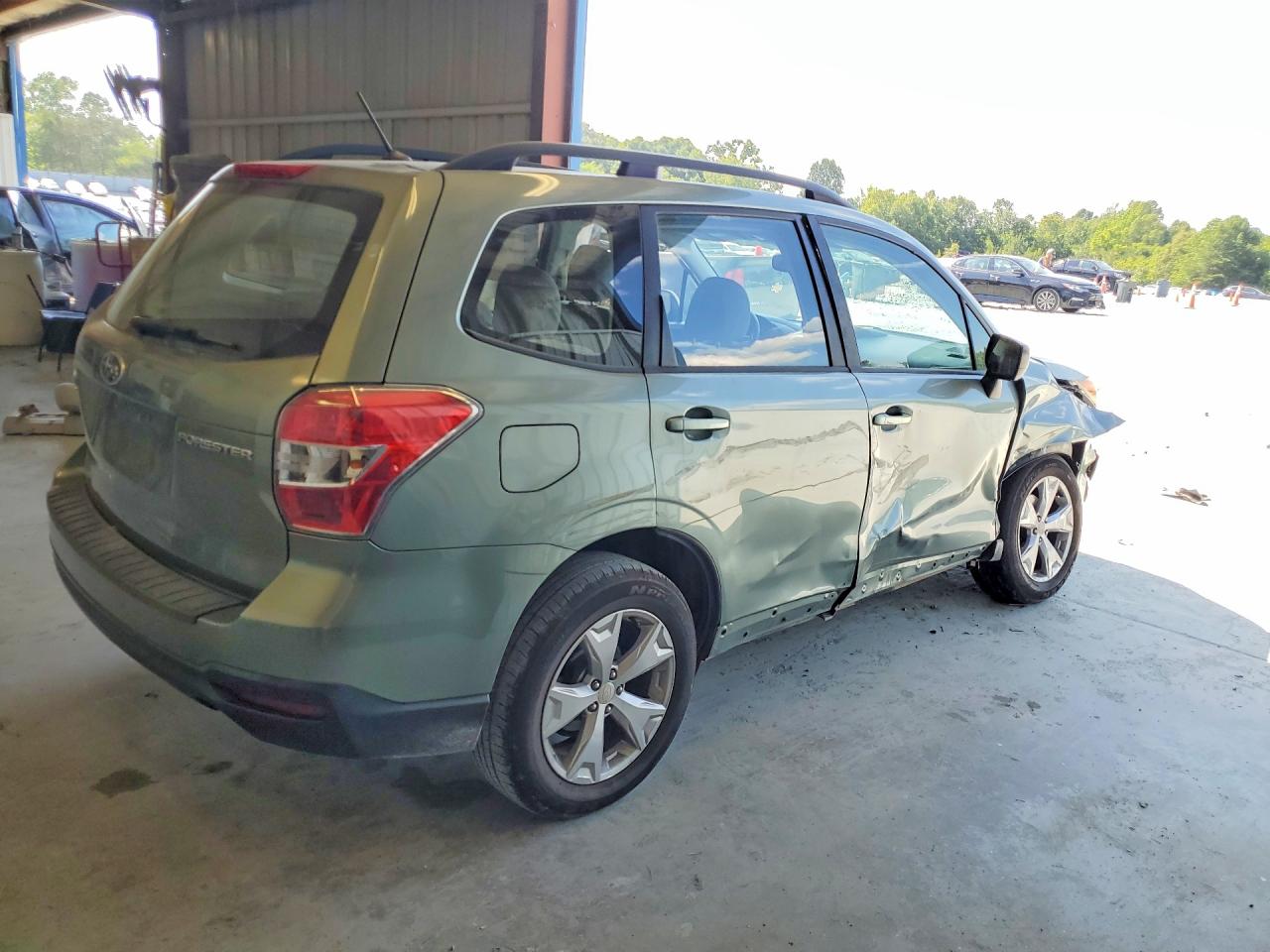2015 Subaru Forester 2.5i Green vin: JF2SJABC6FH427293