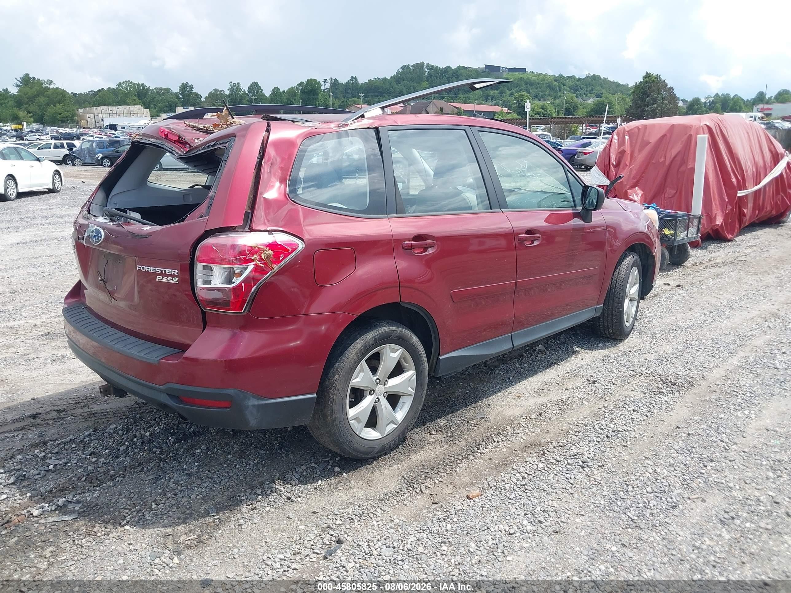 2015 Subaru Forester 2.5i Красный vin: JF2SJABC6FH461377