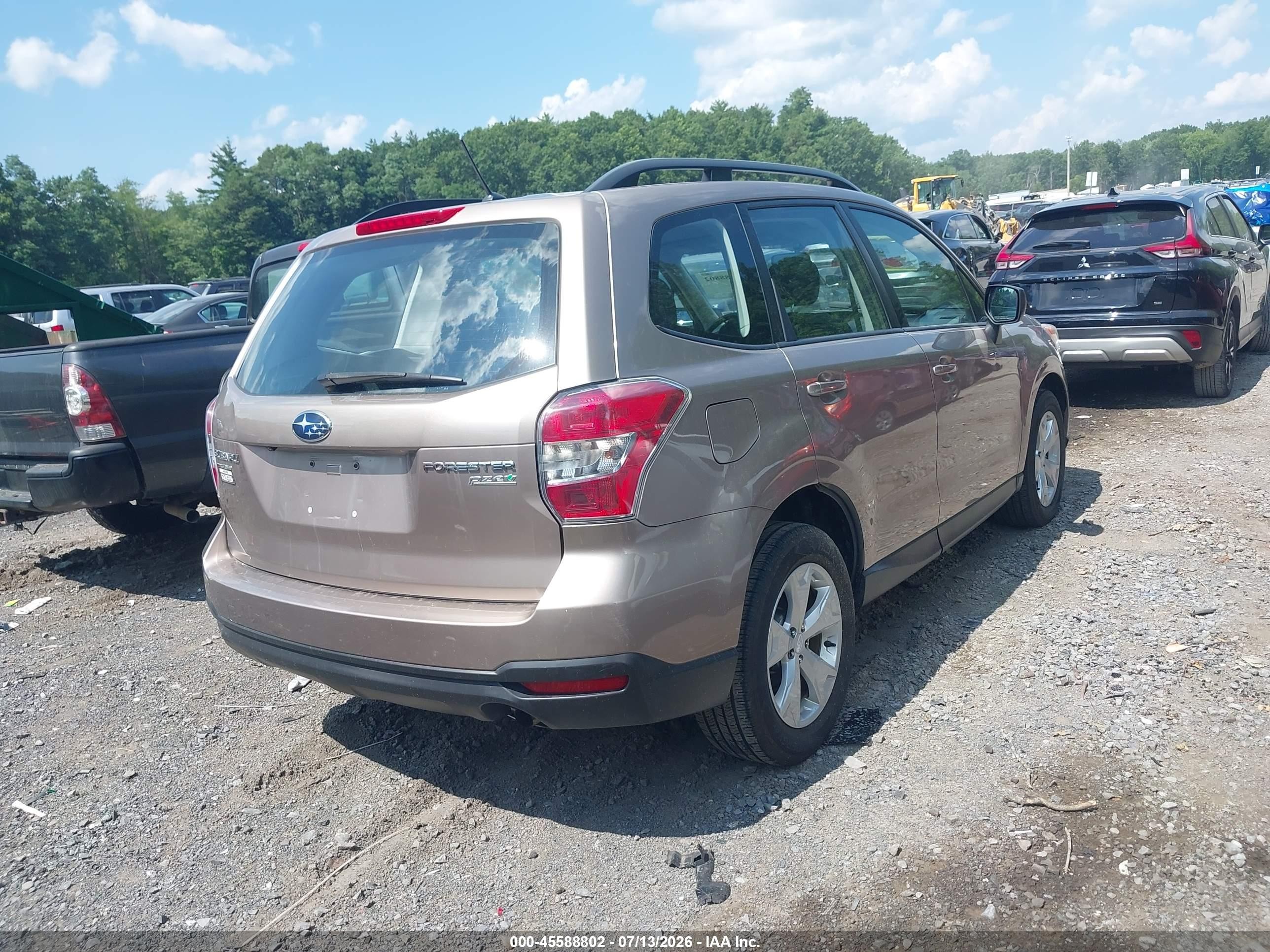 2015 Subaru Forester 2.5i Tan vin: JF2SJABC6FH467759