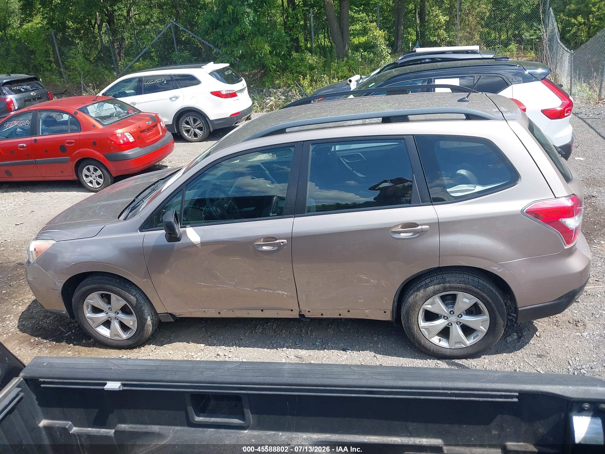 2015 Subaru Forester 2.5i Tan vin: JF2SJABC6FH467759