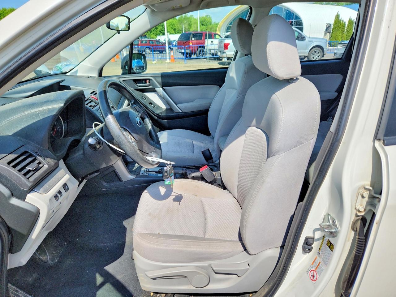 2015 Subaru Forester 2.5i White vin: JF2SJABC6FH501599