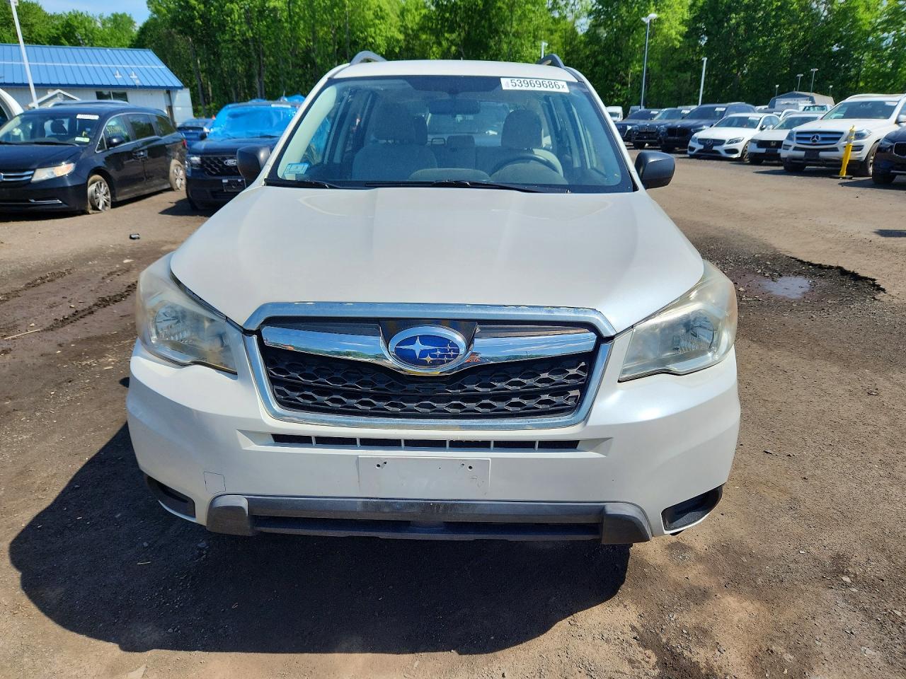 2015 Subaru Forester 2.5i White vin: JF2SJABC6FH501599