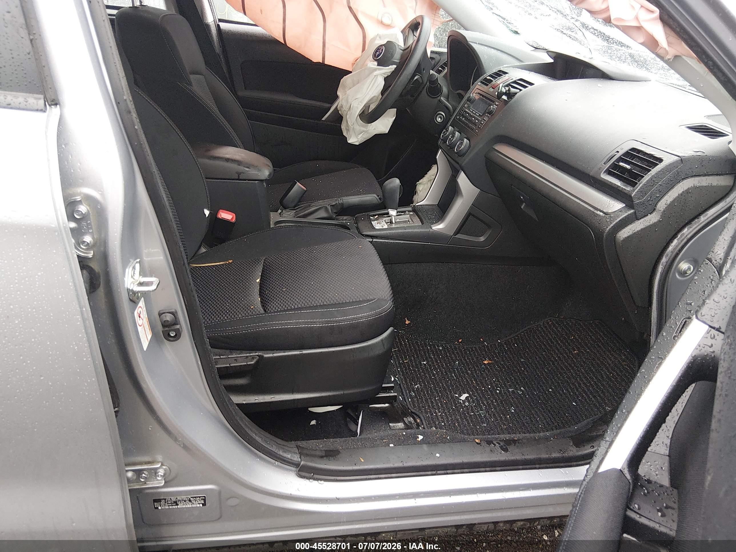 2015 Subaru Forester 2.5i Silver vin: JF2SJABC6FH514563