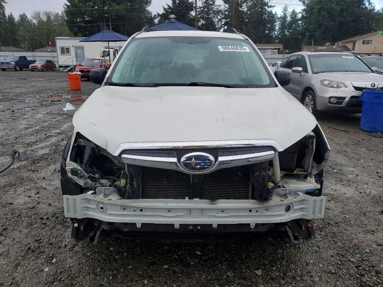 2015 Subaru Forester 2.5i White vin: JF2SJABC6FH542055