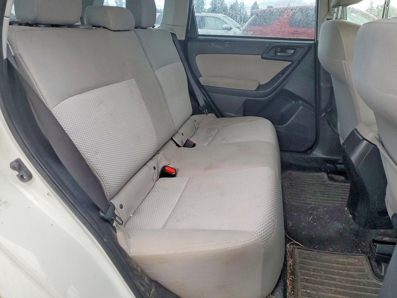 2015 Subaru Forester 2.5i White vin: JF2SJABC6FH542055
