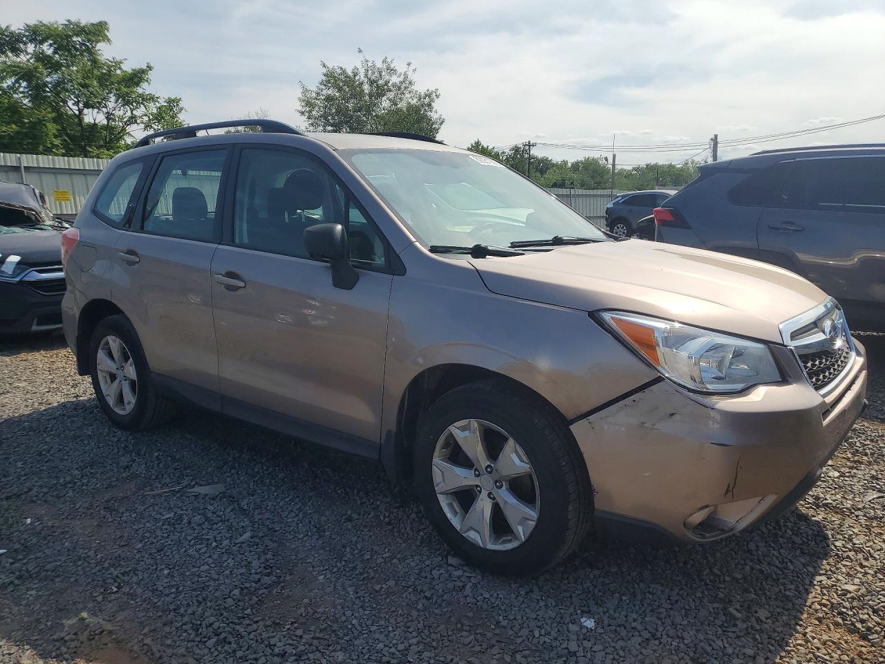 2015 Subaru Forester 2.5i Tan vin: JF2SJABC6FH549359