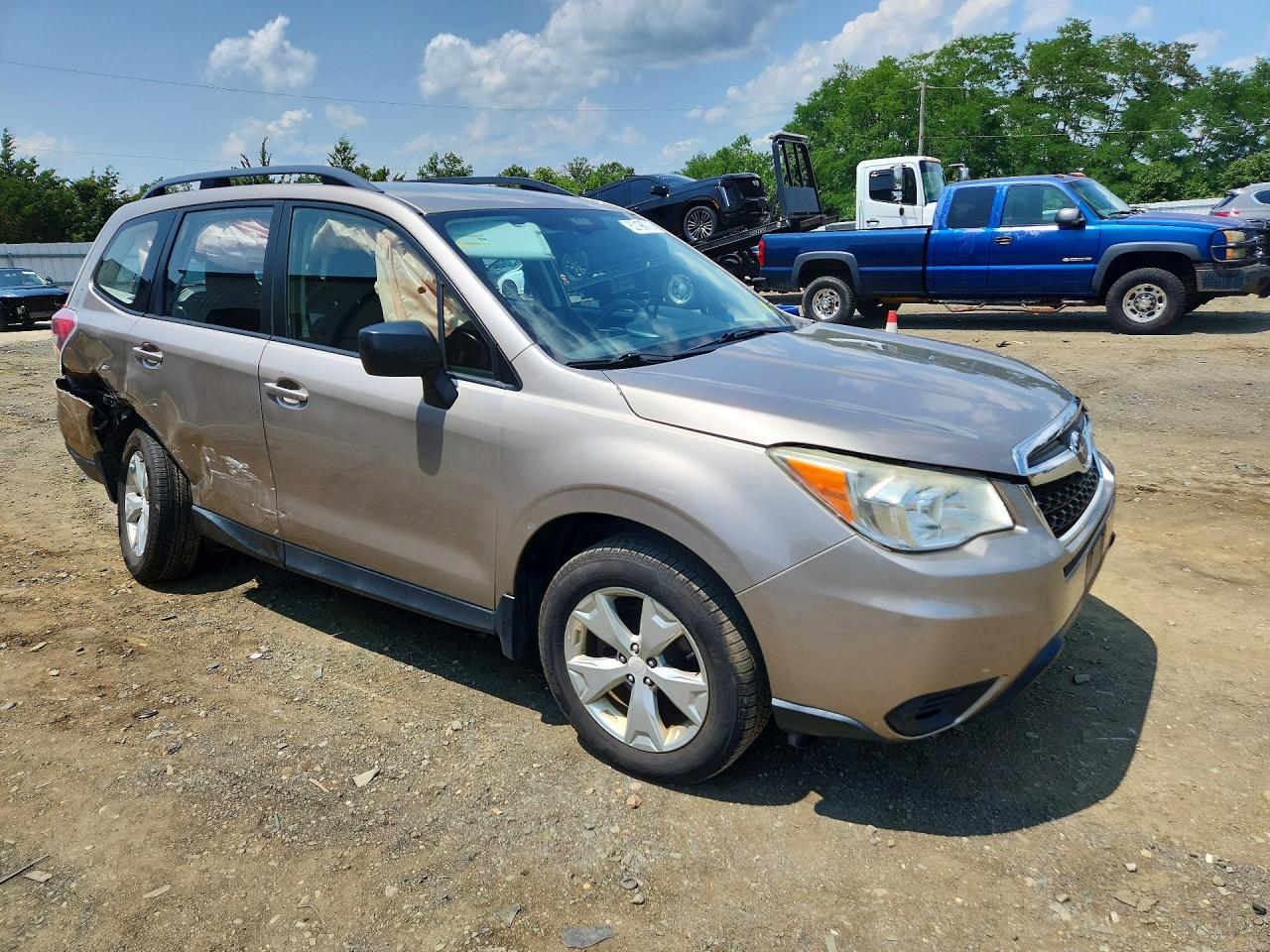 2015 Subaru Forester 2.5i Желто-коричневый vin: JF2SJABC6FH560636