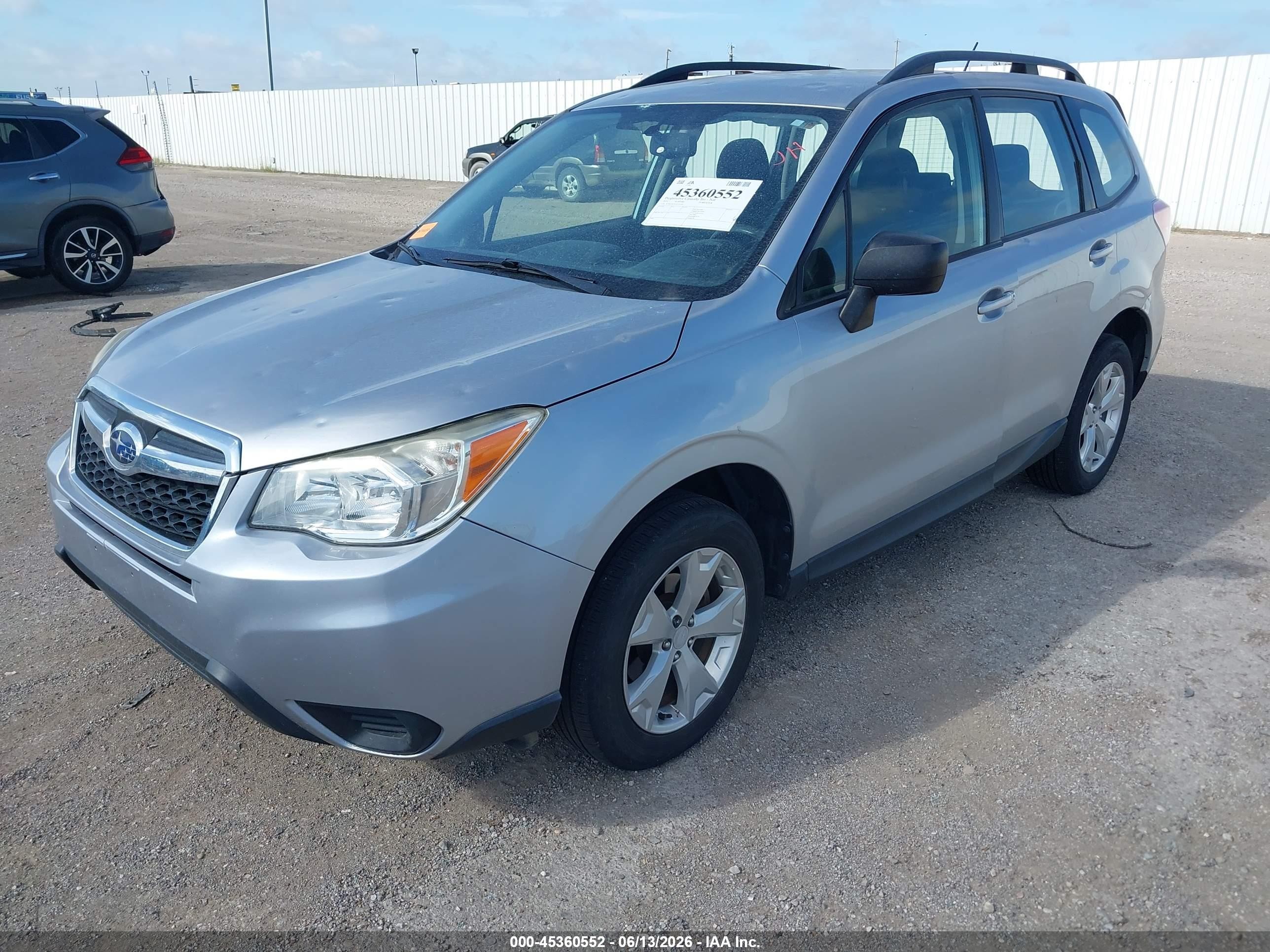 2015 Subaru Forester 2.5i Silver vin: JF2SJABC6FH575332