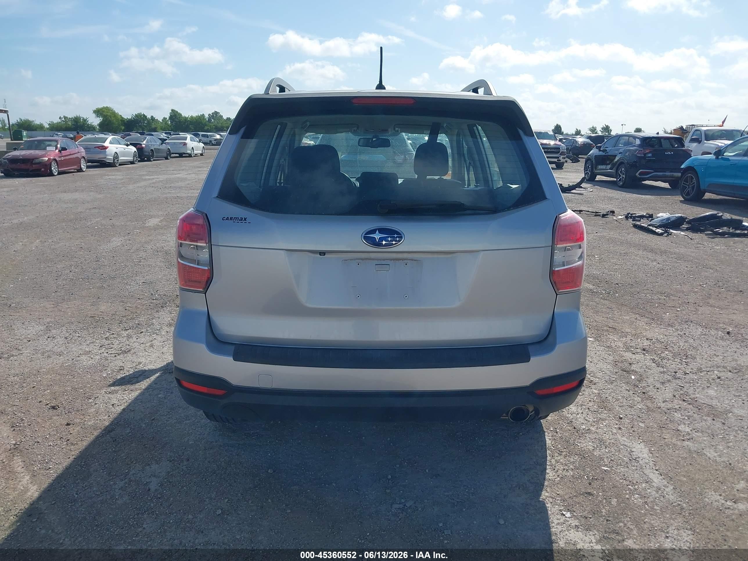 2015 Subaru Forester 2.5i Silver vin: JF2SJABC6FH575332