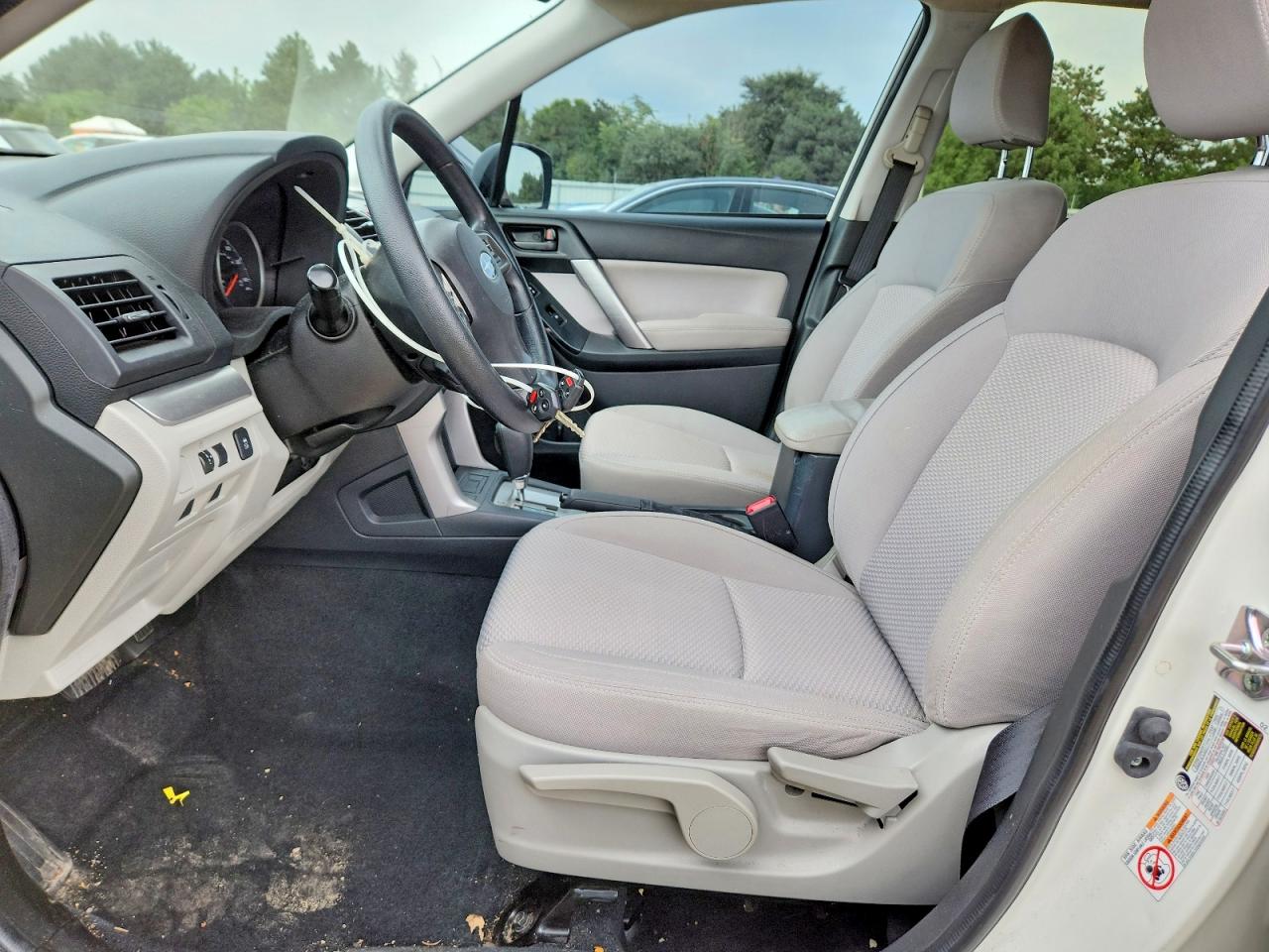 2015 Subaru Forester 2.5i Белый vin: JF2SJABC6FH582328