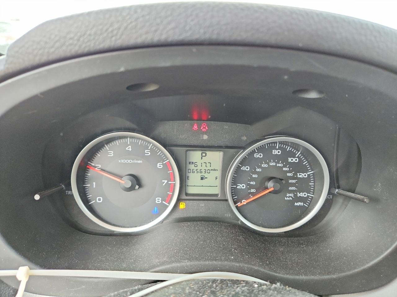 2015 Subaru Forester 2.5i Белый vin: JF2SJABC6FH582328