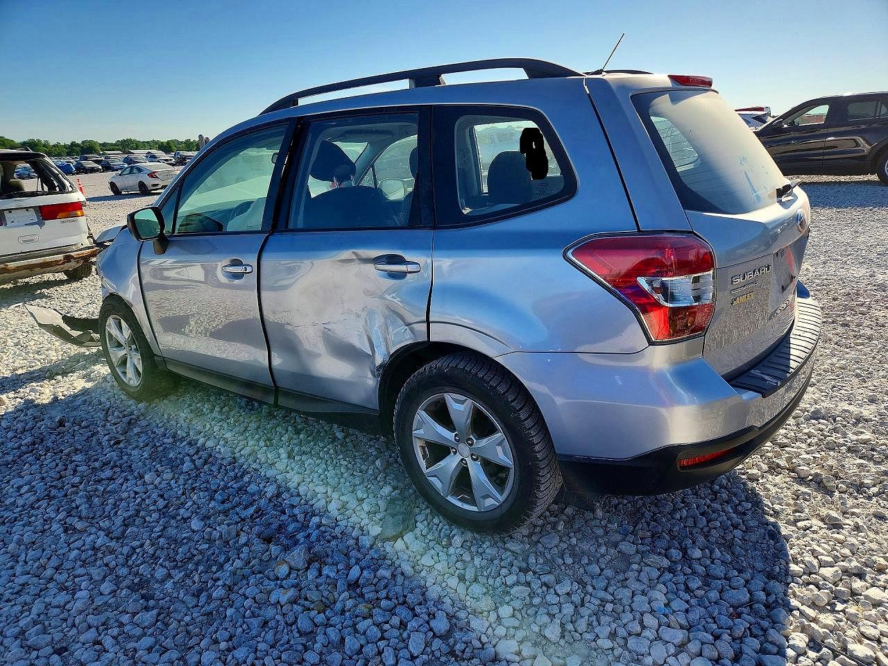 2015 Subaru Forester 2.5i Silver vin: JF2SJABC7FH439906