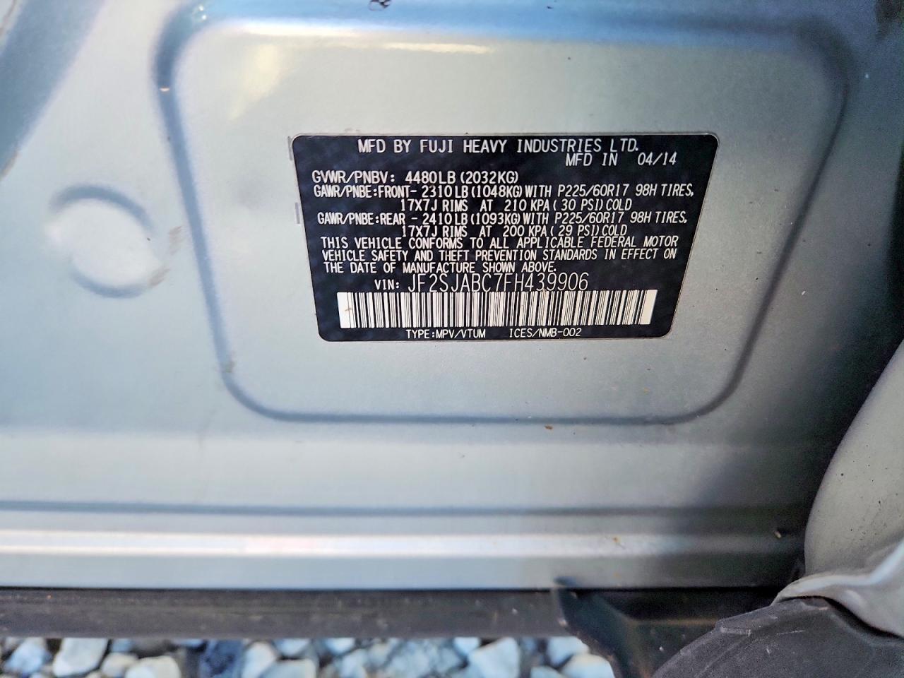 2015 Subaru Forester 2.5i Silver vin: JF2SJABC7FH439906