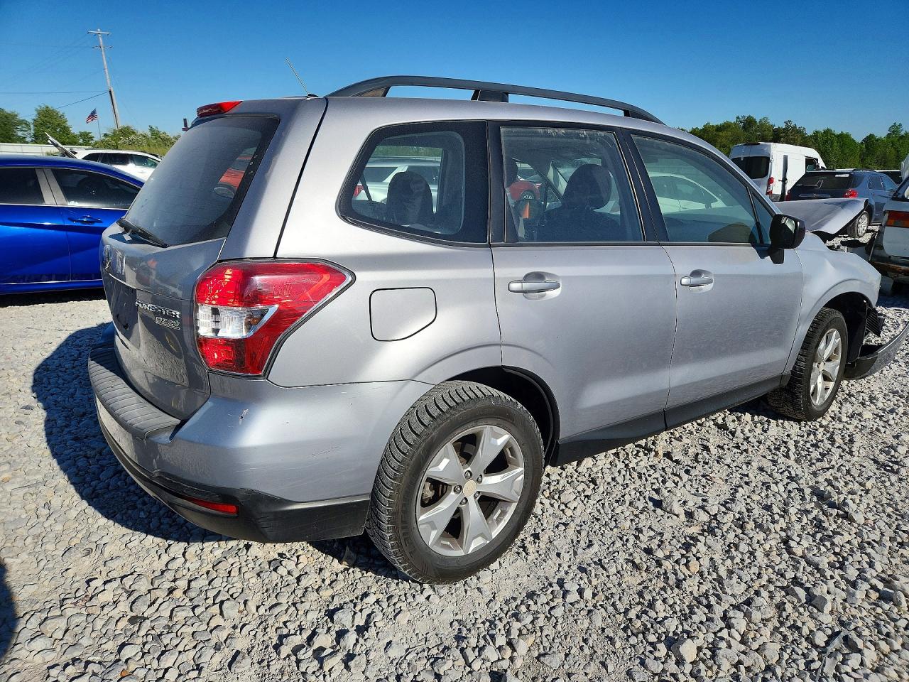 2015 Subaru Forester 2.5i Silver vin: JF2SJABC7FH439906
