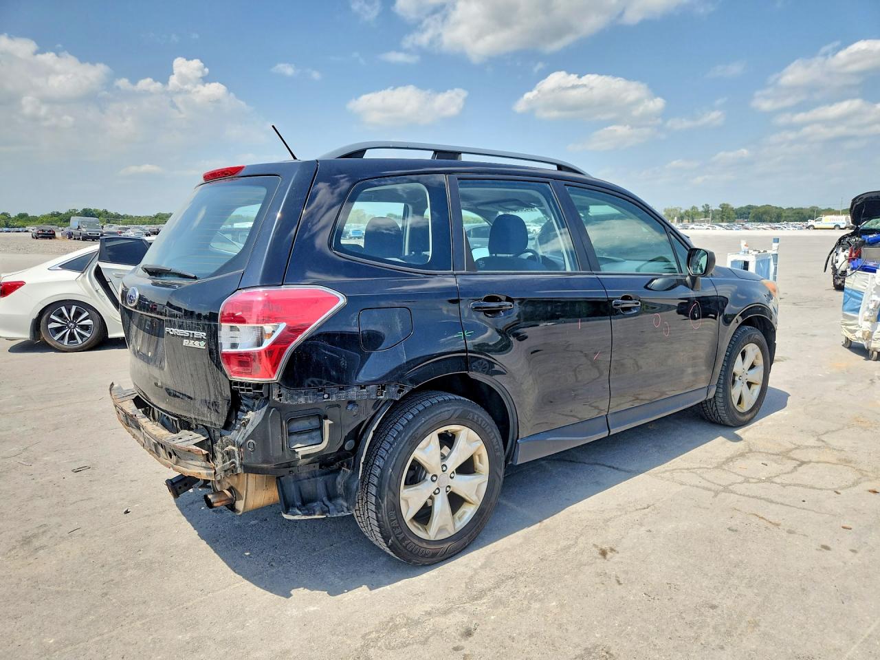 2015 Subaru Forester 2.5i Черный vin: JF2SJABC7FH446712