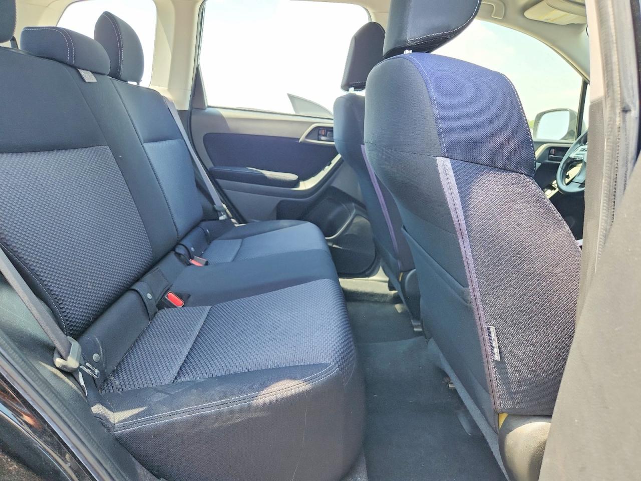 2015 Subaru Forester 2.5i Черный vin: JF2SJABC7FH446712