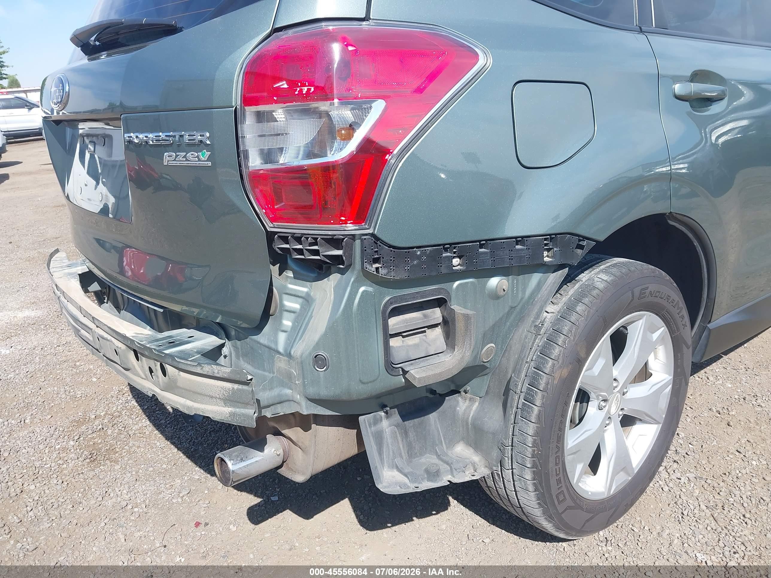 2015 Subaru Forester 2.5i Green vin: JF2SJABC7FH456026