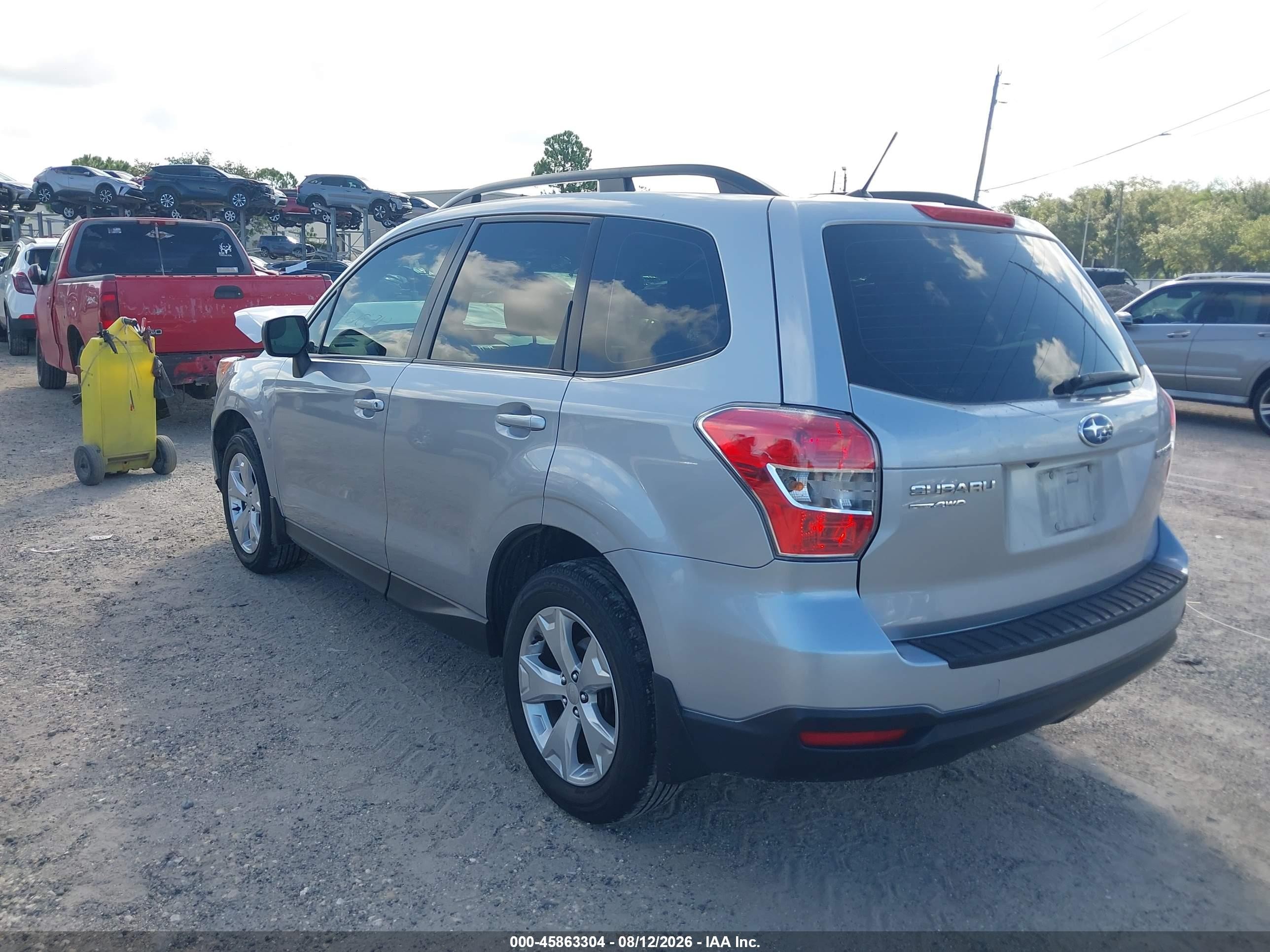 2015 Subaru Forester 2.5i Silver vin: JF2SJABC7FH467012