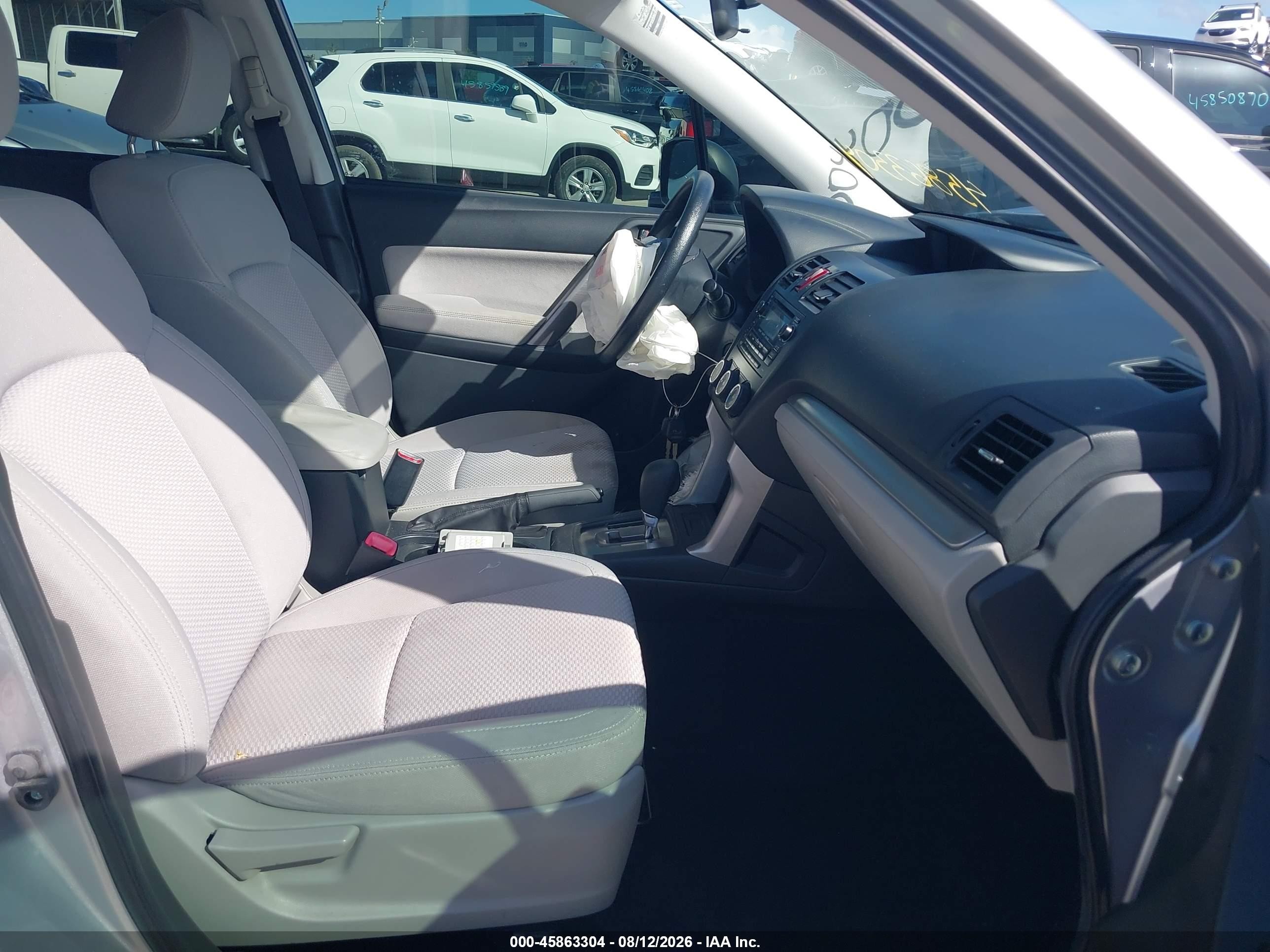 2015 Subaru Forester 2.5i Silver vin: JF2SJABC7FH467012