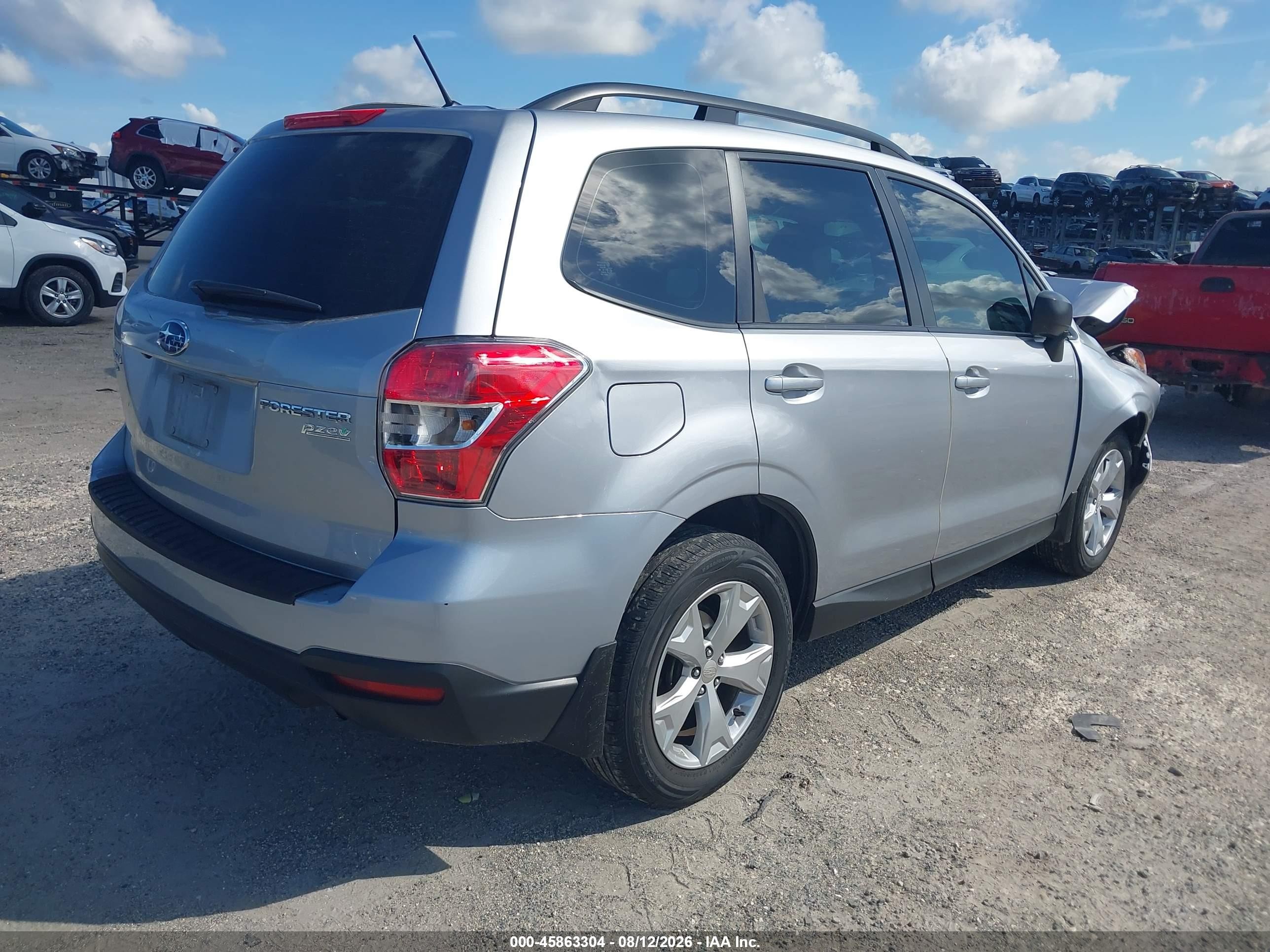 2015 Subaru Forester 2.5i Silver vin: JF2SJABC7FH467012