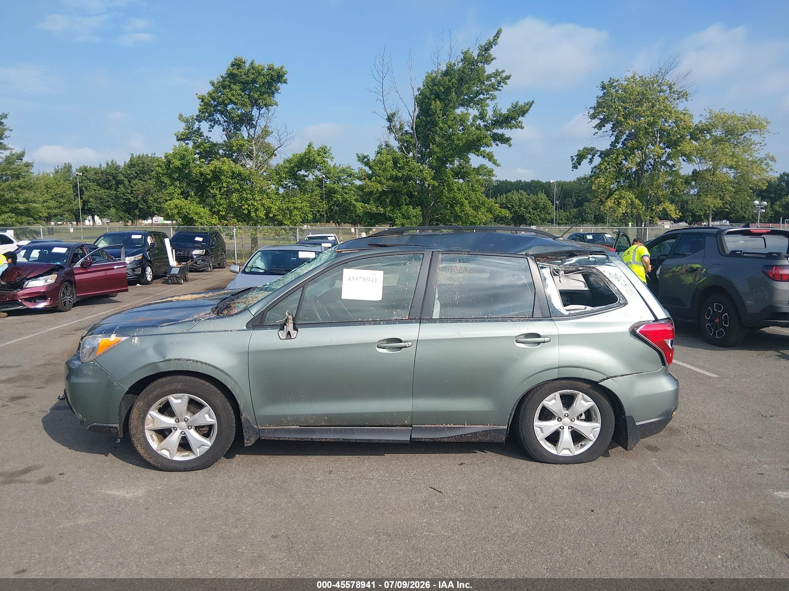 2015 Subaru Forester 2.5i Green vin: JF2SJABC7FH484098
