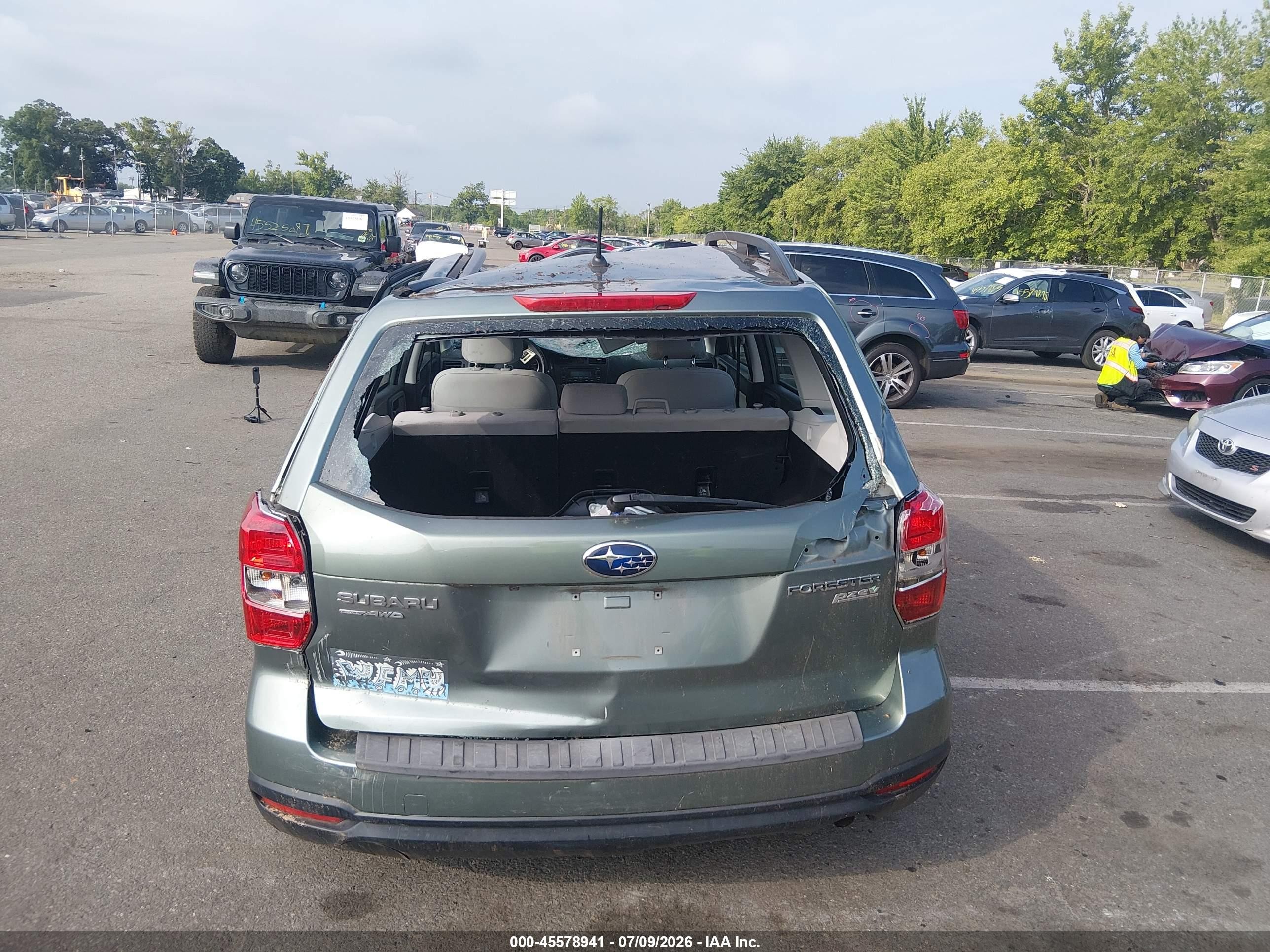 2015 Subaru Forester 2.5i Green vin: JF2SJABC7FH484098