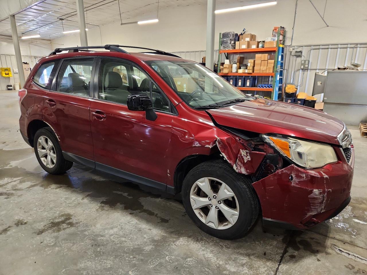 2015 Subaru Forester 2.5i Red vin: JF2SJABC7FH487034