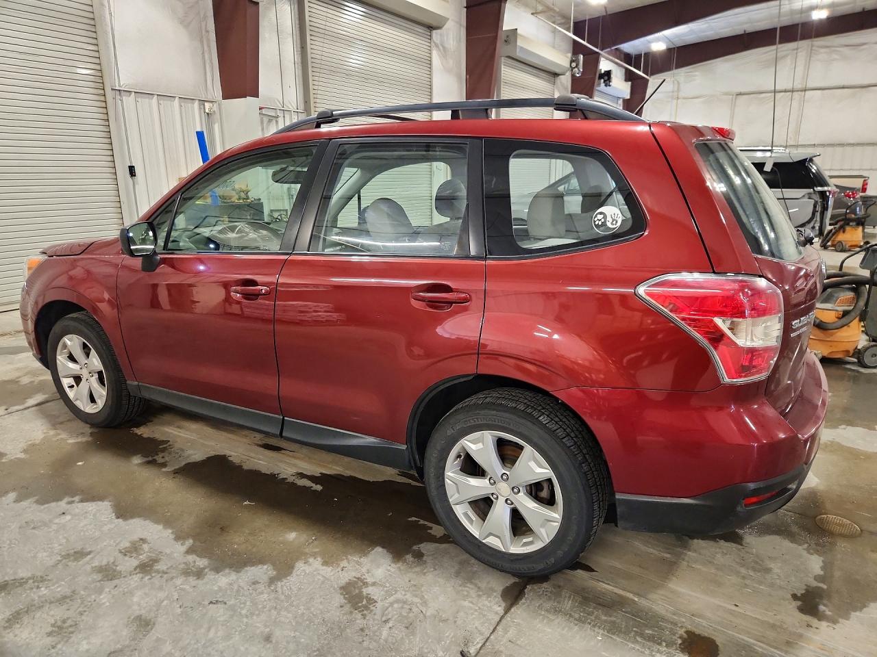 2015 Subaru Forester 2.5i Red vin: JF2SJABC7FH487034