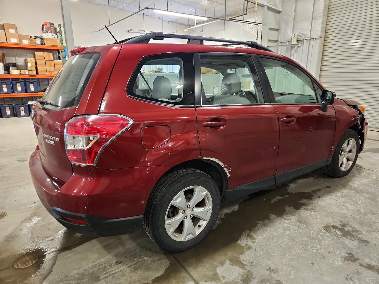 2015 Subaru Forester 2.5i Red vin: JF2SJABC7FH487034