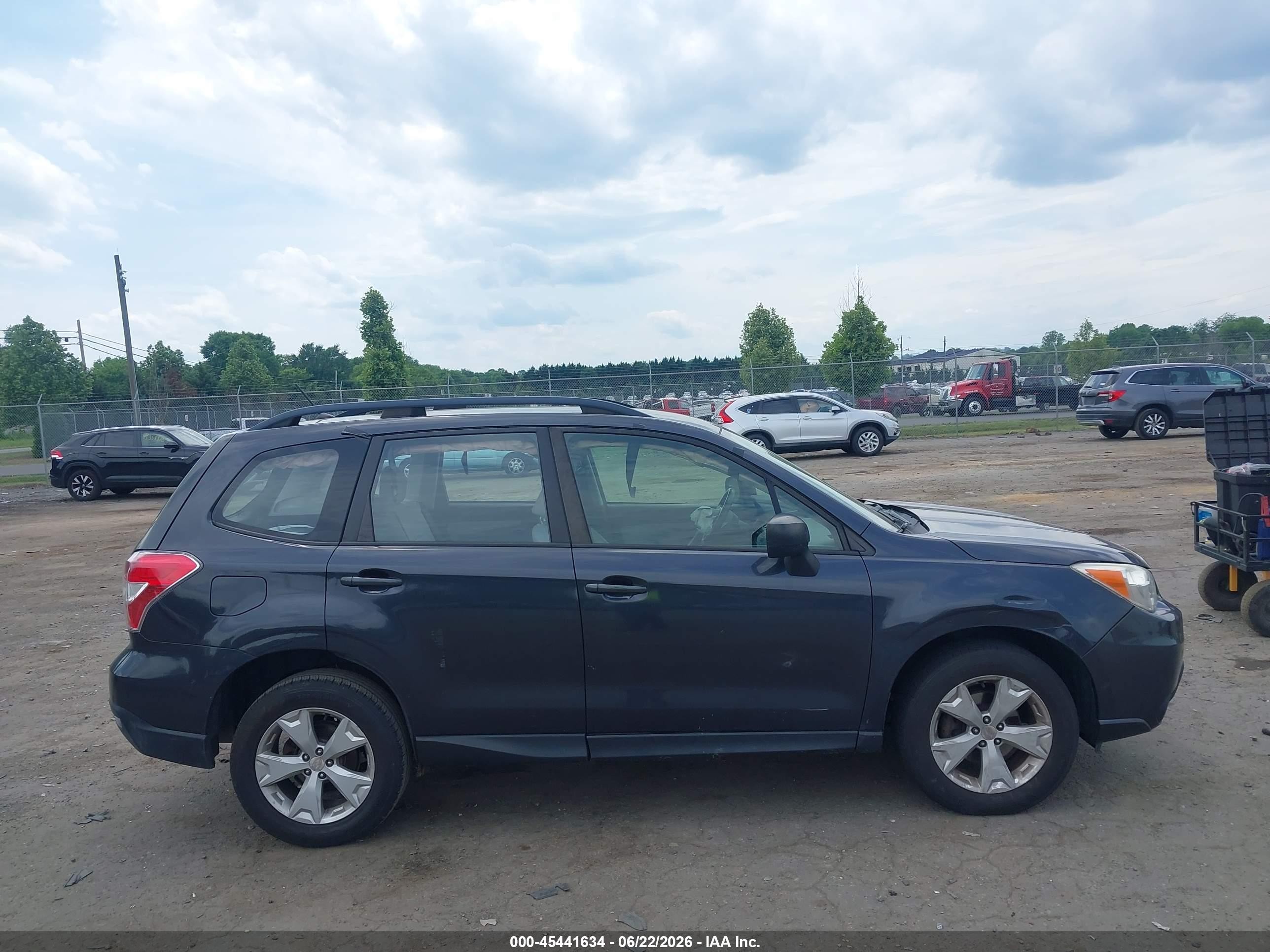 2015 Subaru Forester 2.5i Черный vin: JF2SJABC7FH521666