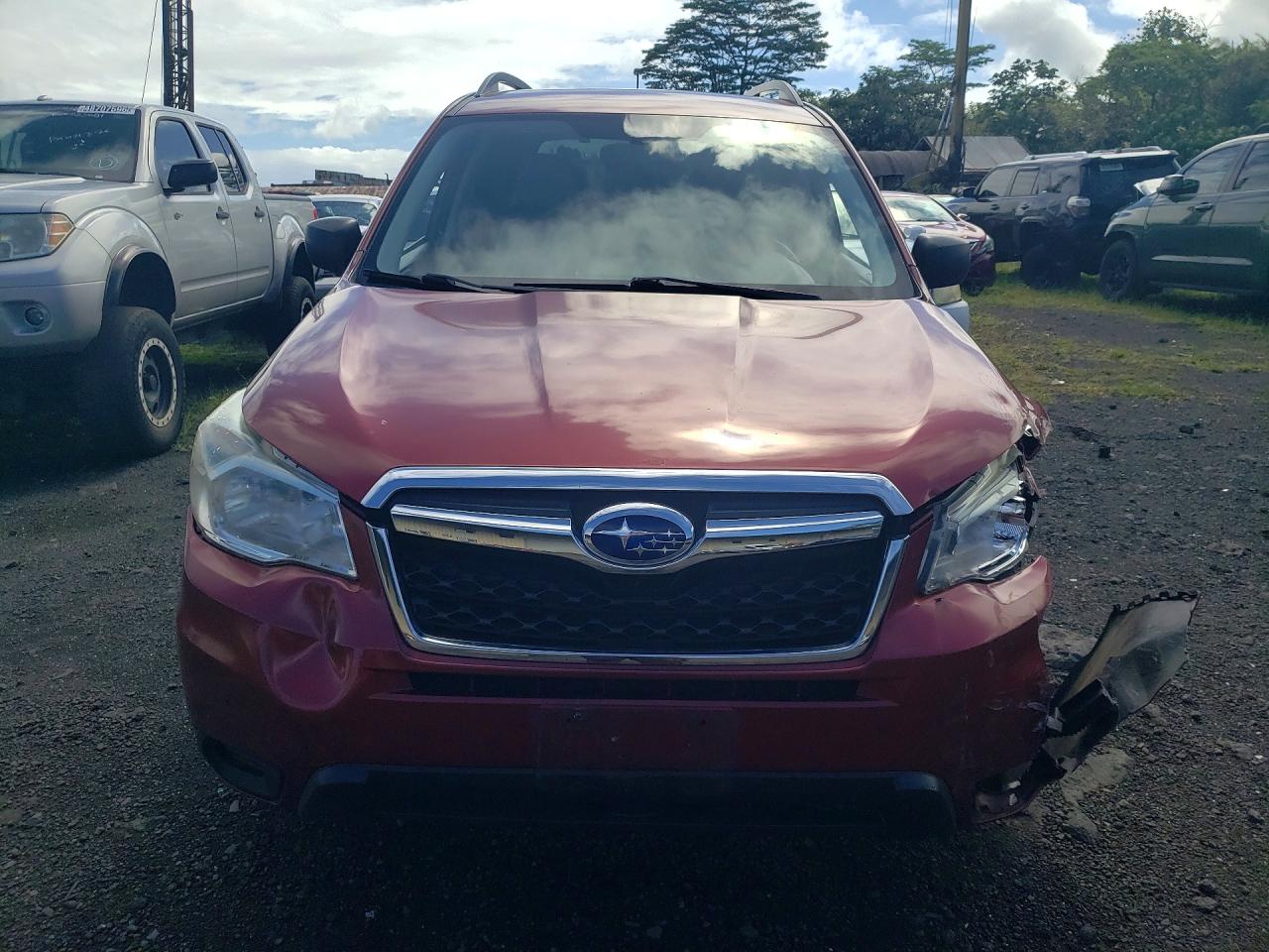 2015 Subaru Forester 2.5i Красный vin: JF2SJABC7FH575470
