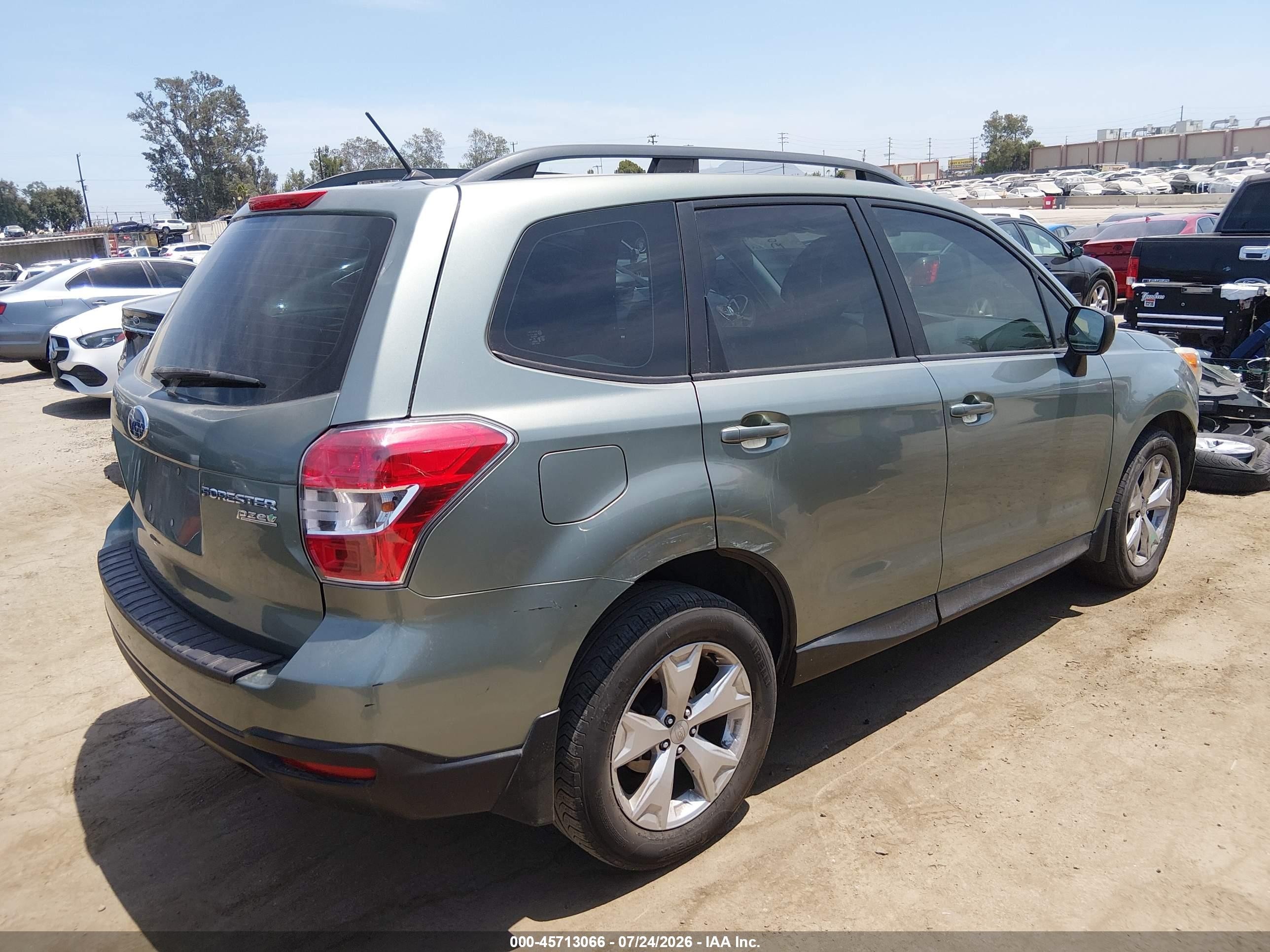 2015 Subaru Forester 2.5i Green vin: JF2SJABC7FH597596