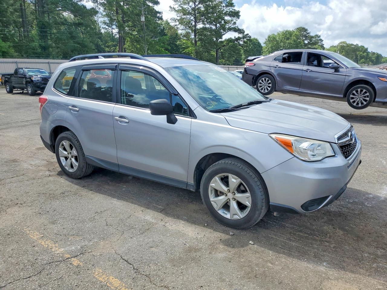 2016 Subaru Forester 2.5i Серебряный vin: JF2SJABC7GH451684