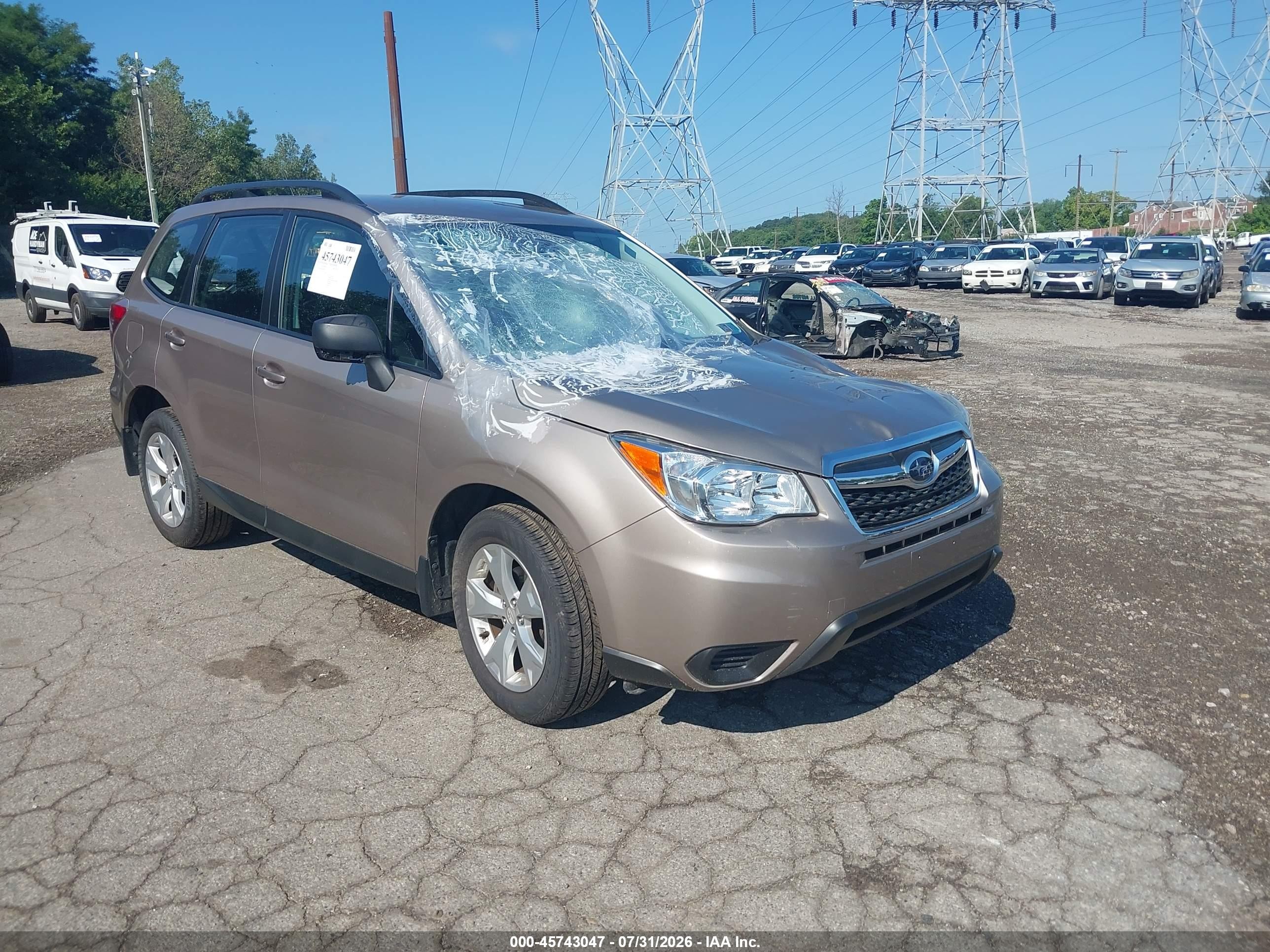 2015 Subaru Forester 2.5i Champagne vin: JF2SJABC8FH818025