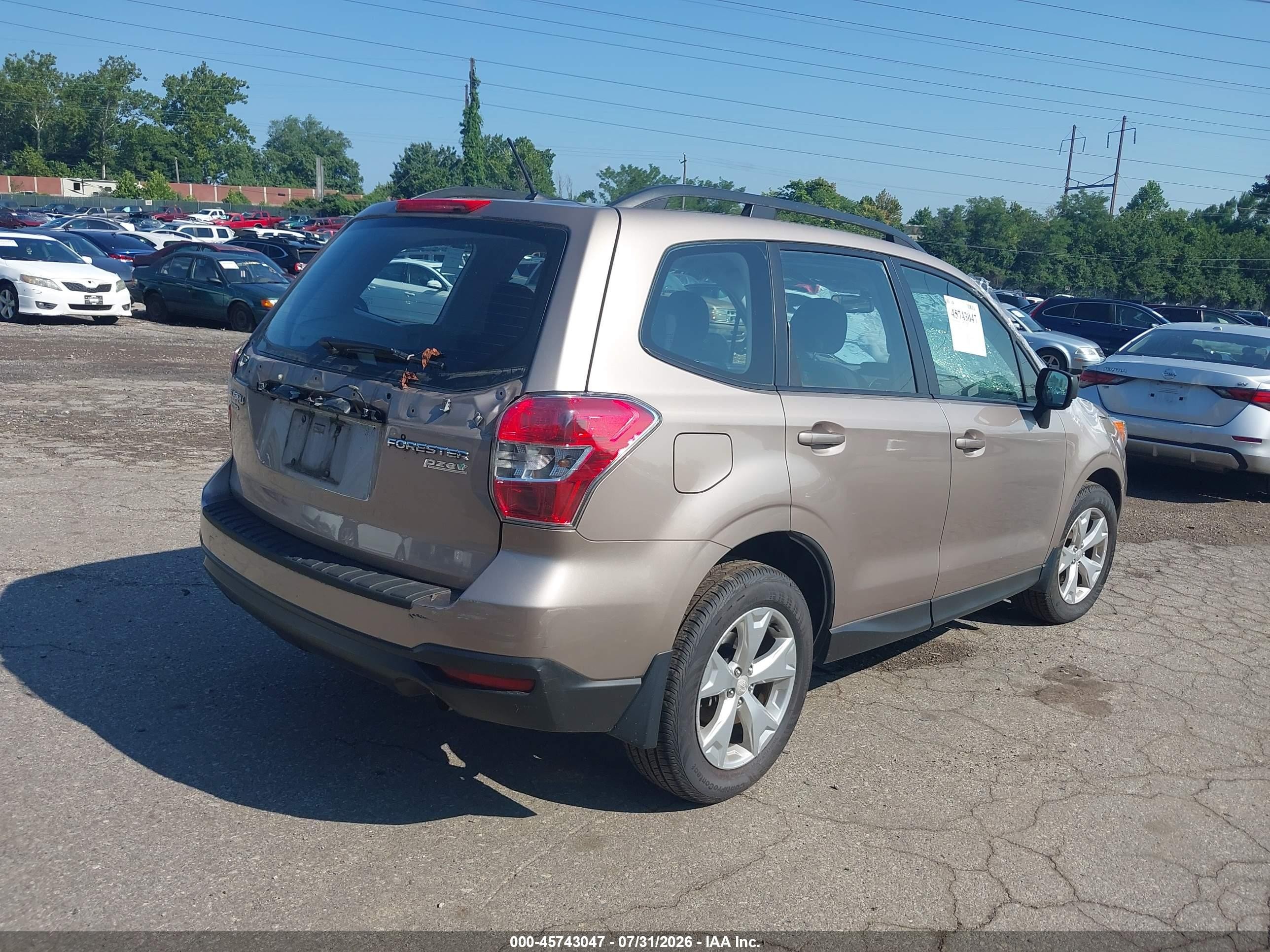 2015 Subaru Forester 2.5i Champagne vin: JF2SJABC8FH818025